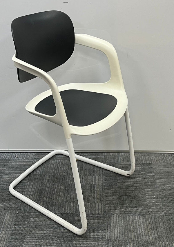 *SALE* Allermuir Soul A780 Meeting / Visitors Chair Black / White (used)