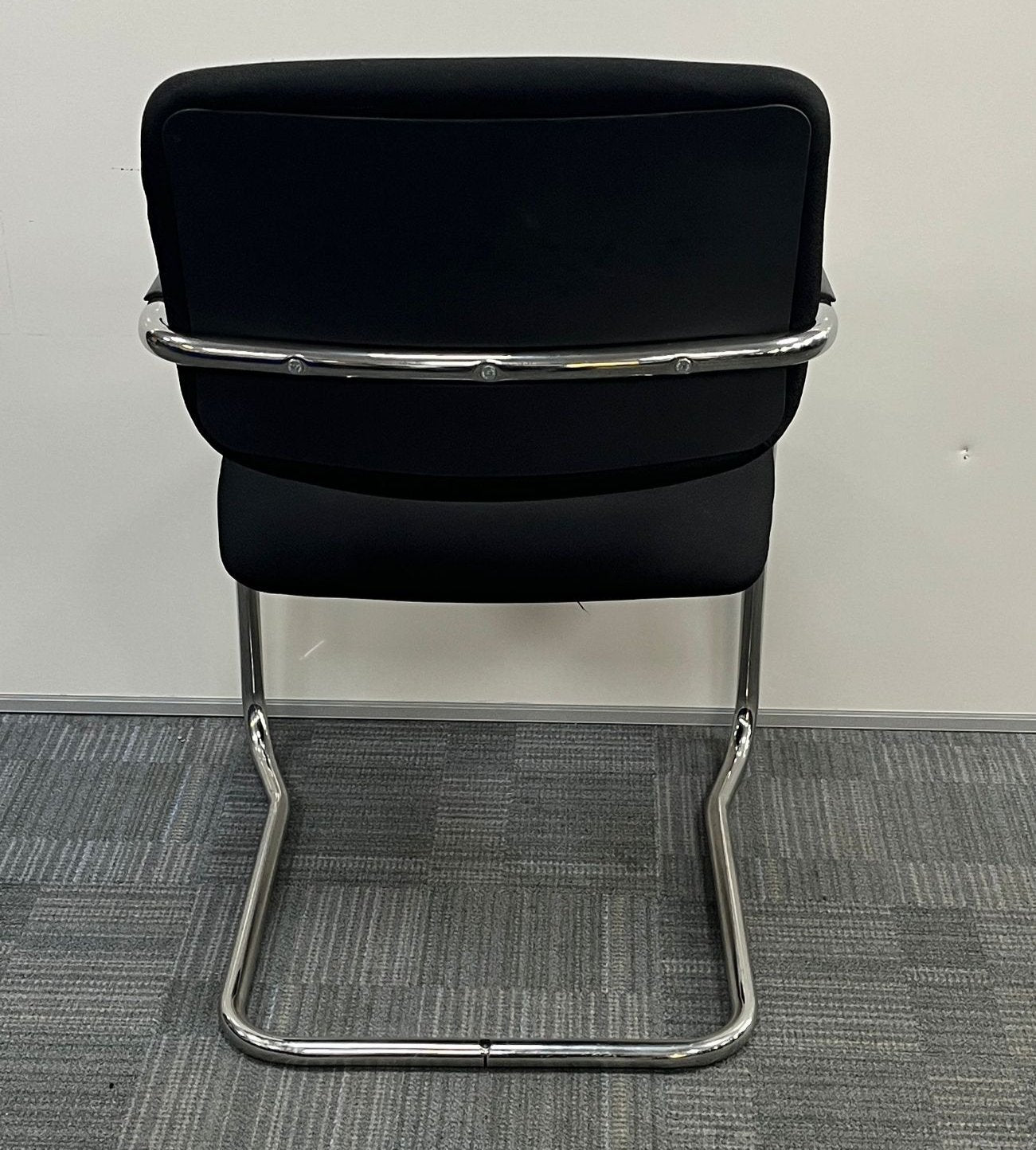 Breeze BC021 Medium Back Chrome Cantilever Meeting Chair Black (used)