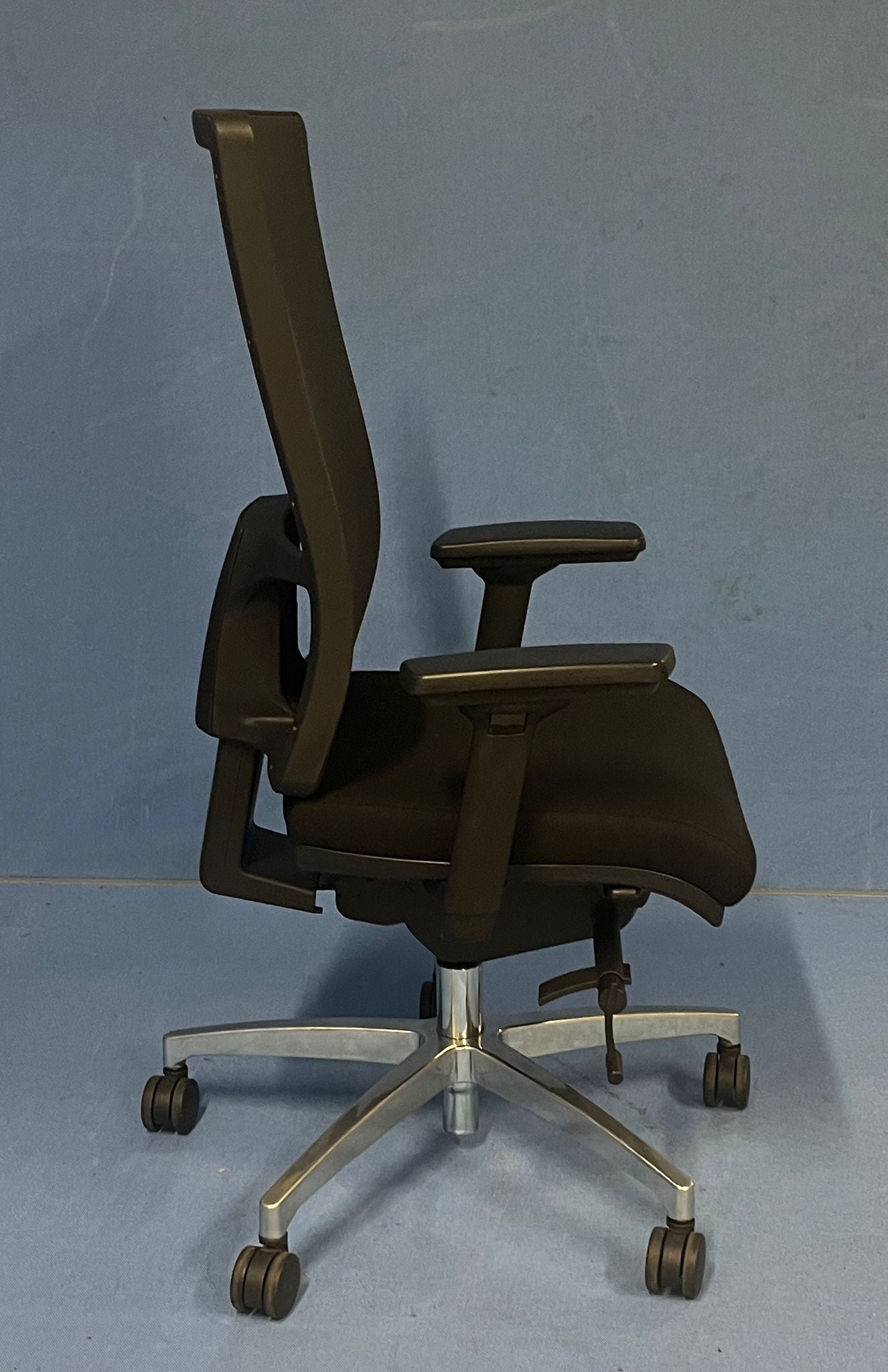 *SALE* Sitland Team Strike Mesh Operators Armchair (used)