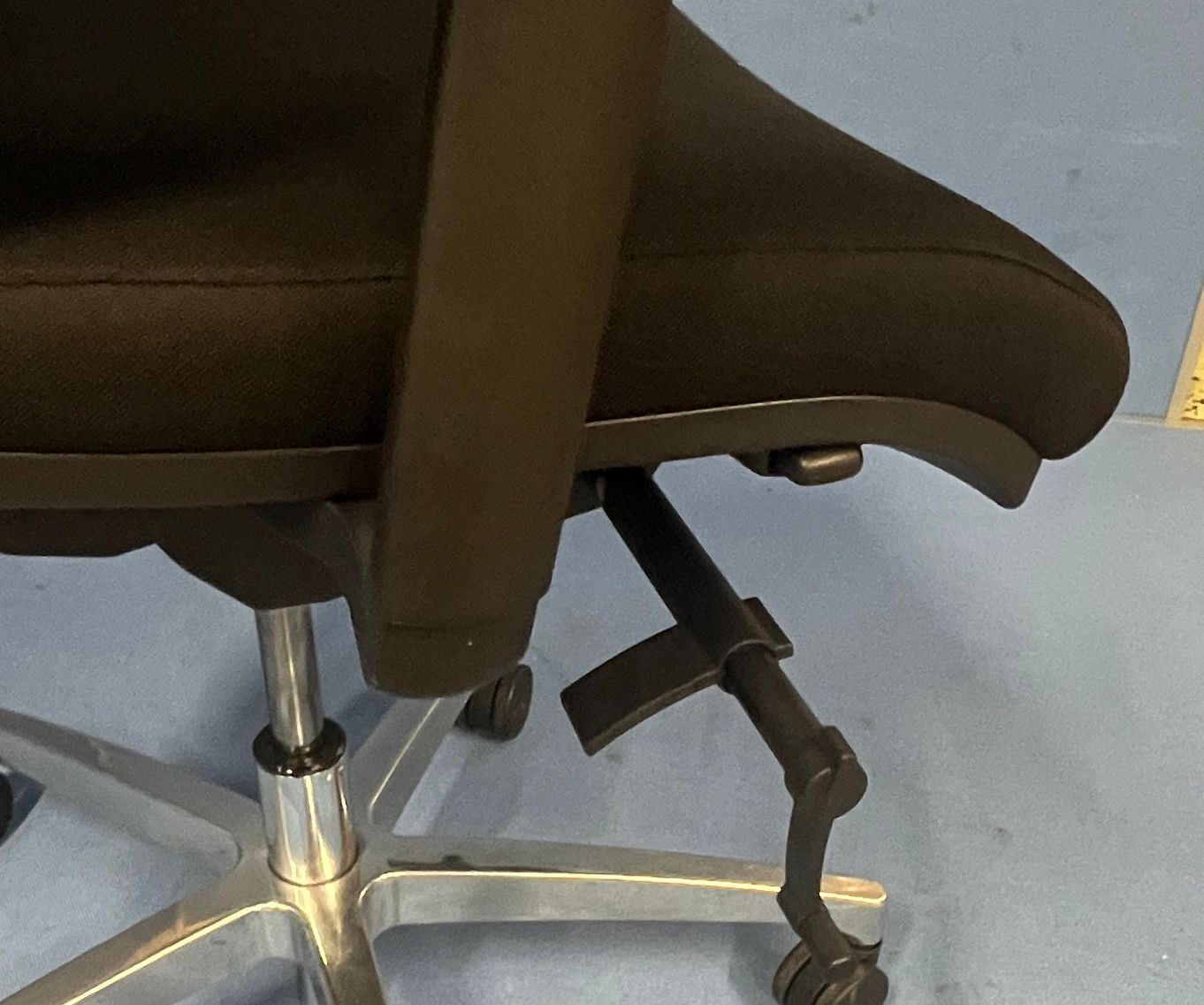 *SALE* Sitland Team Strike Mesh Operators Armchair (used)