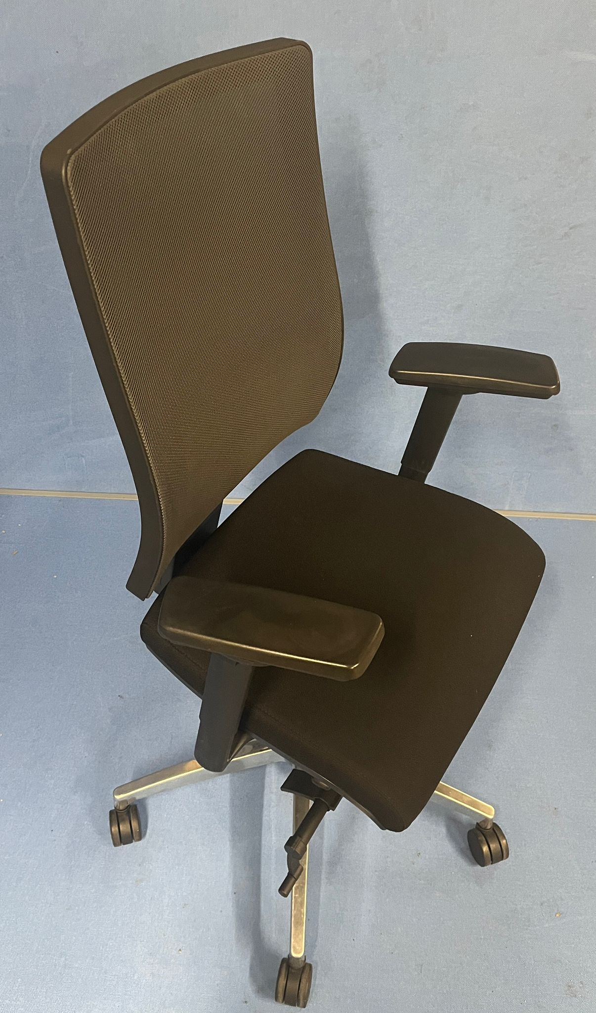 *SALE* Sitland Team Strike Mesh Operators Armchair (used)