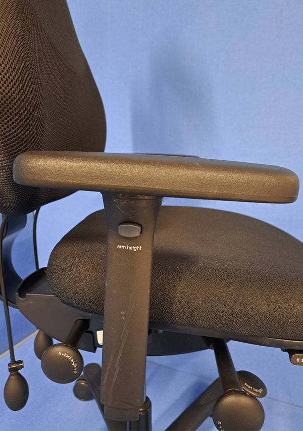 Orangebox Flo Mid Back Task Armchair with Headrest Black (used)