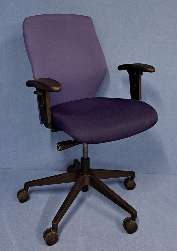 2 Tone Blue Medium Back Operators Armchair with Height Adjustable Arms (used)