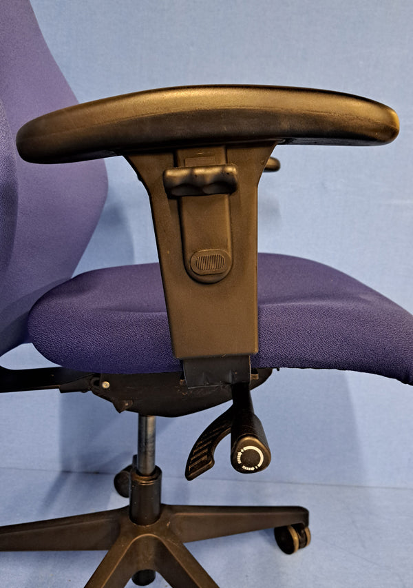 2 Tone Blue Medium Back Operators Armchair with Height Adjustable Arms (used)