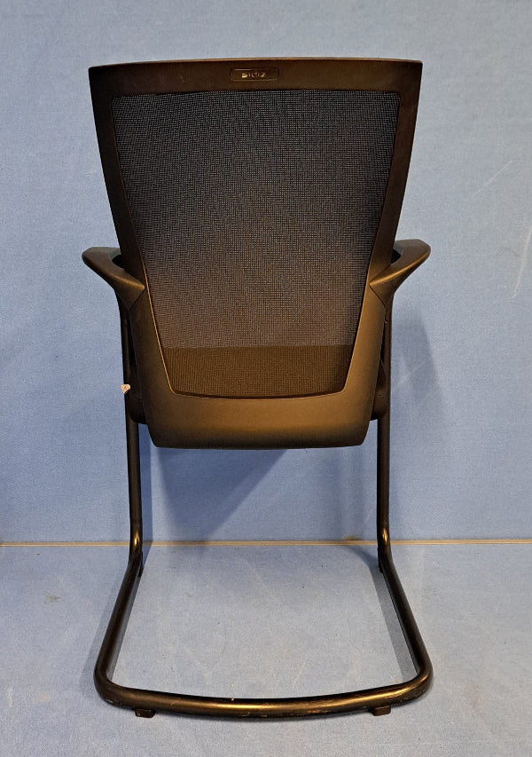 Set of 2 Sidiz Meeting / Visitor Armchairs on a Cantilever Frame Black (used)