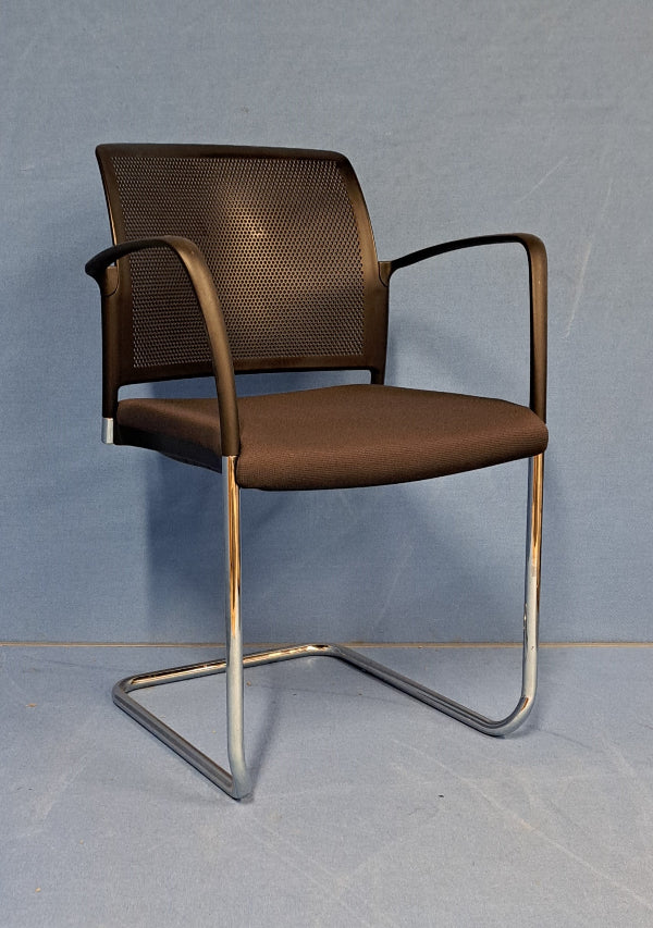 Boss Design Mars Komac Visitor / Meeting Armchair Grey & black on a Cantilever Frame (used)
