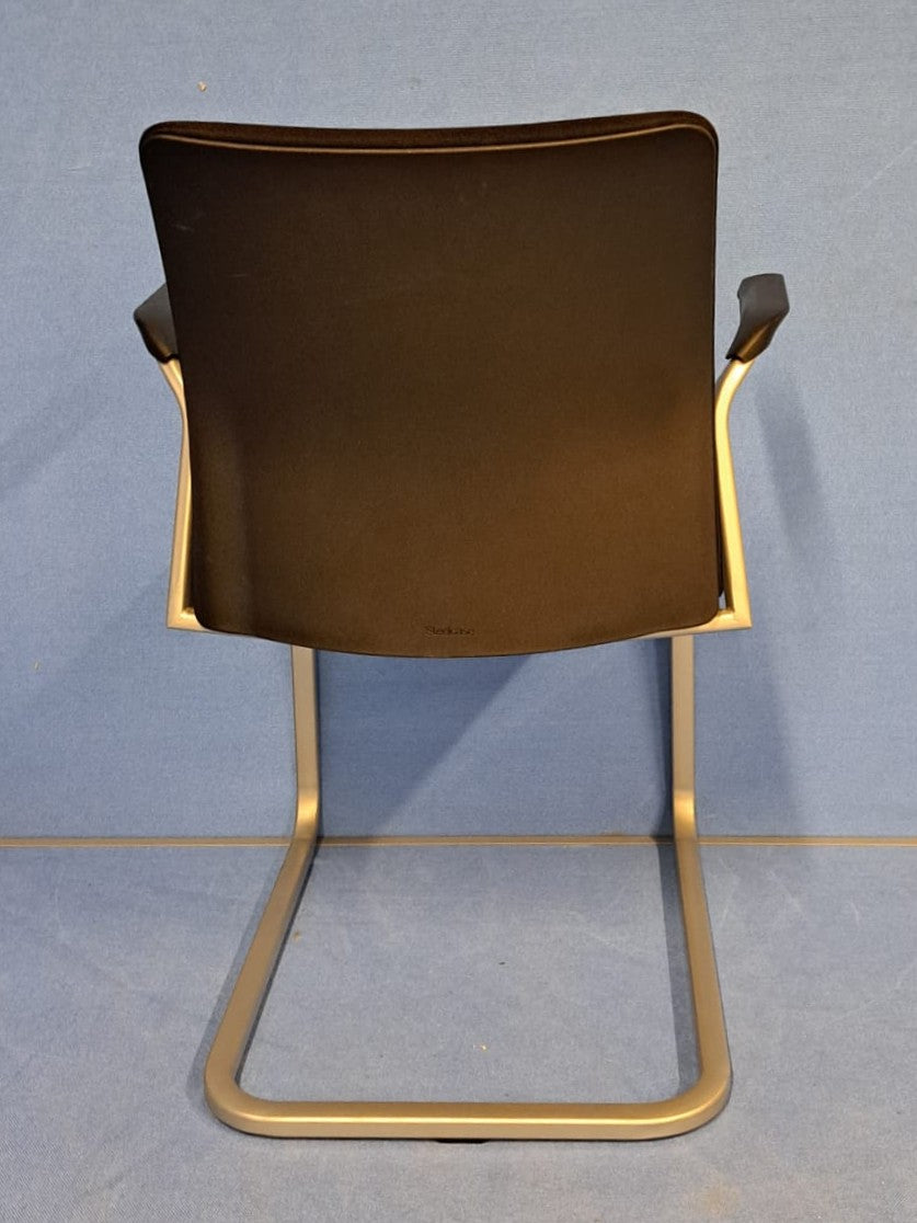 Steelcase Reply Meeting Armchair on Cantilever Frame Black (used)
