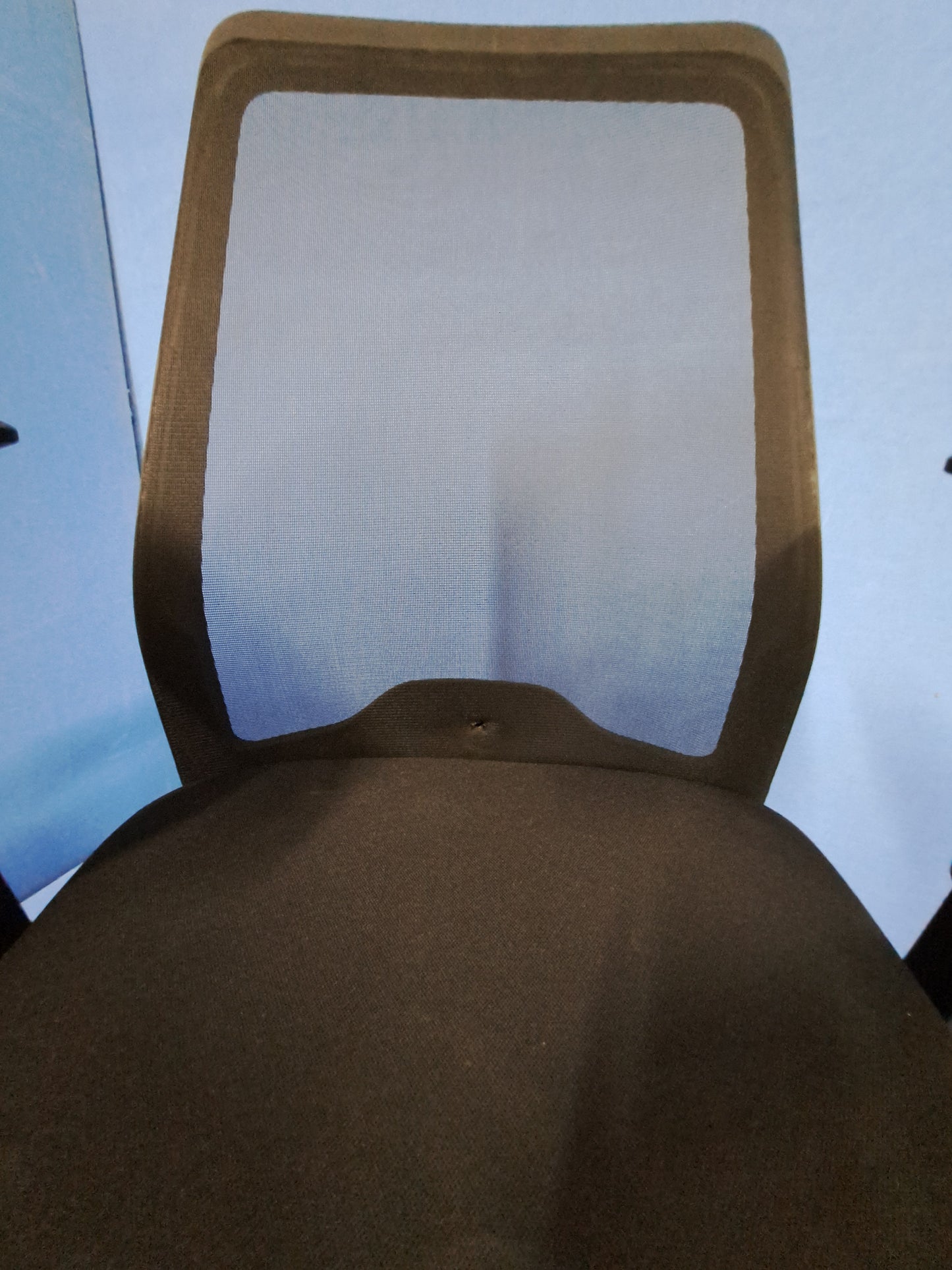 Interstuhl EVERYis1 Task Chair Black (hole in the mesh back) (used)