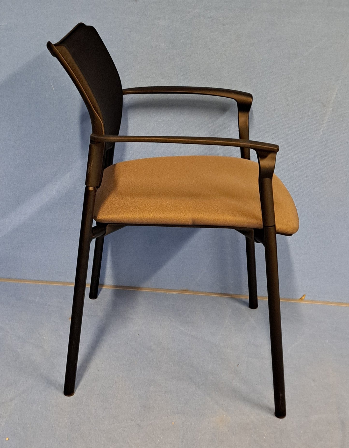*SALE* Gresham SJX Mesh Task Meeting Armchair on 4 Legged Frame Grey / Black (used)