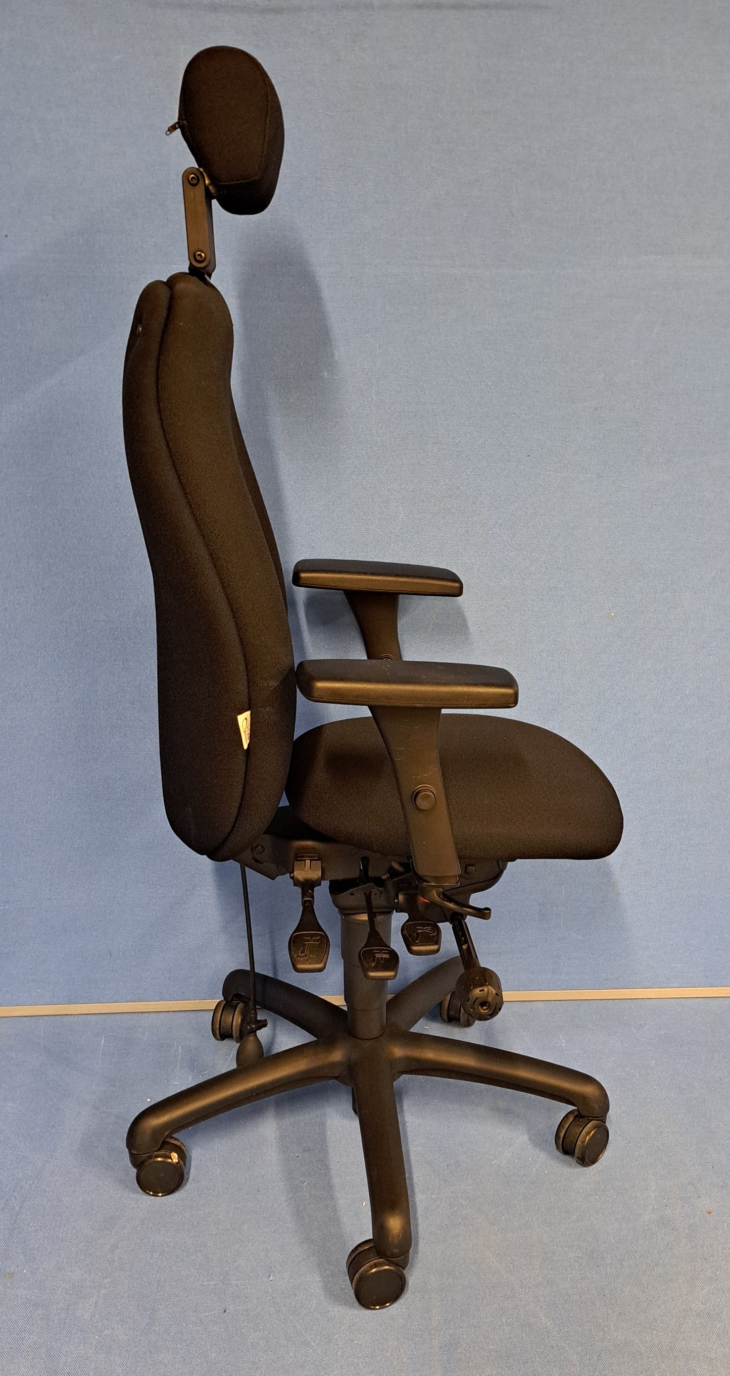 *SALE* High Back Operators Armchair with Adjustable Headrest Black (used)