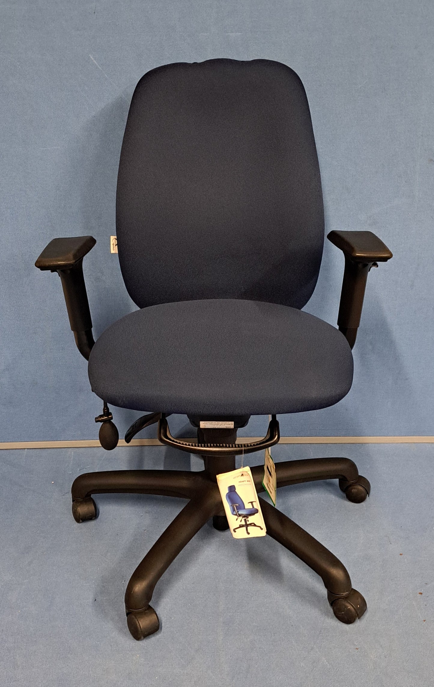 Medium Back Operators Armchair with Blue (used)