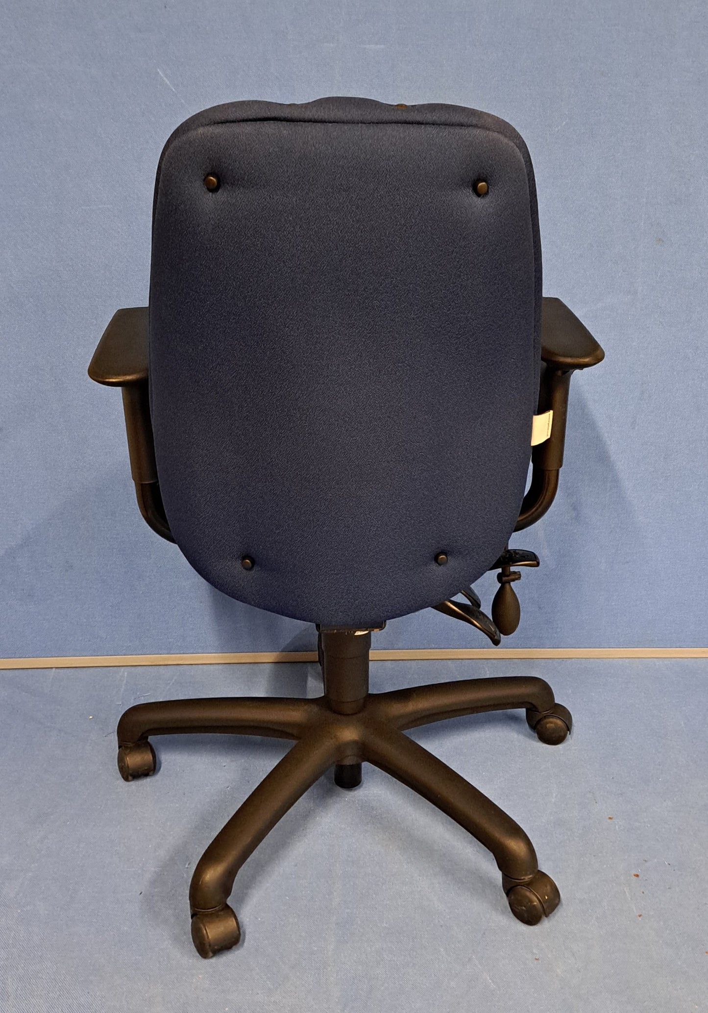 Medium Back Operators Armchair with Blue (used)