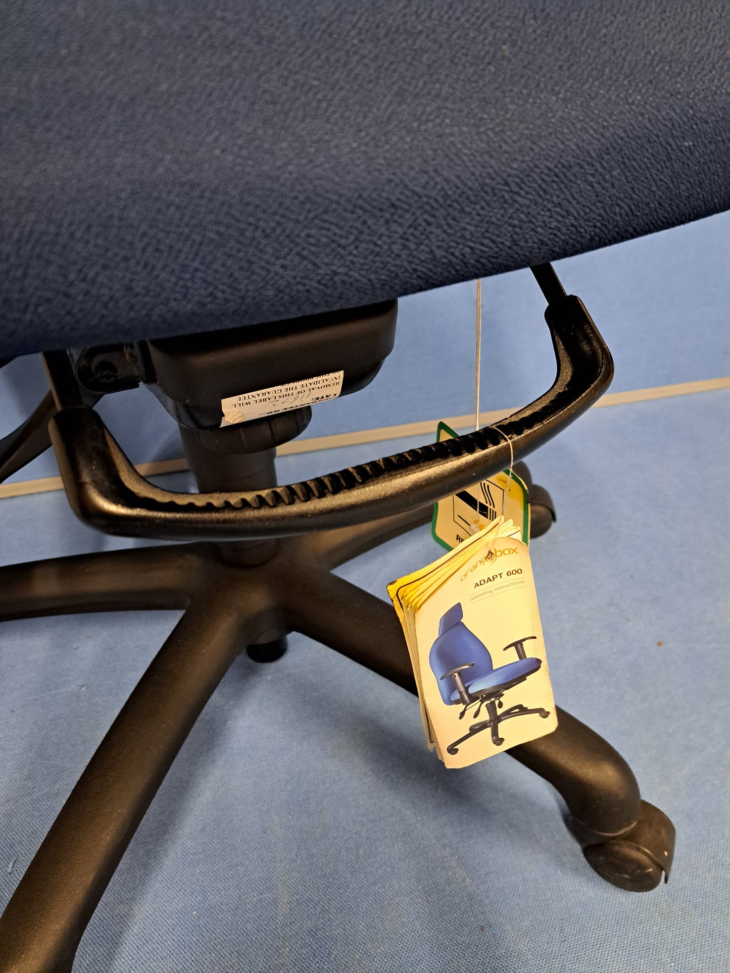 Medium Back Operators Armchair with Blue (used)