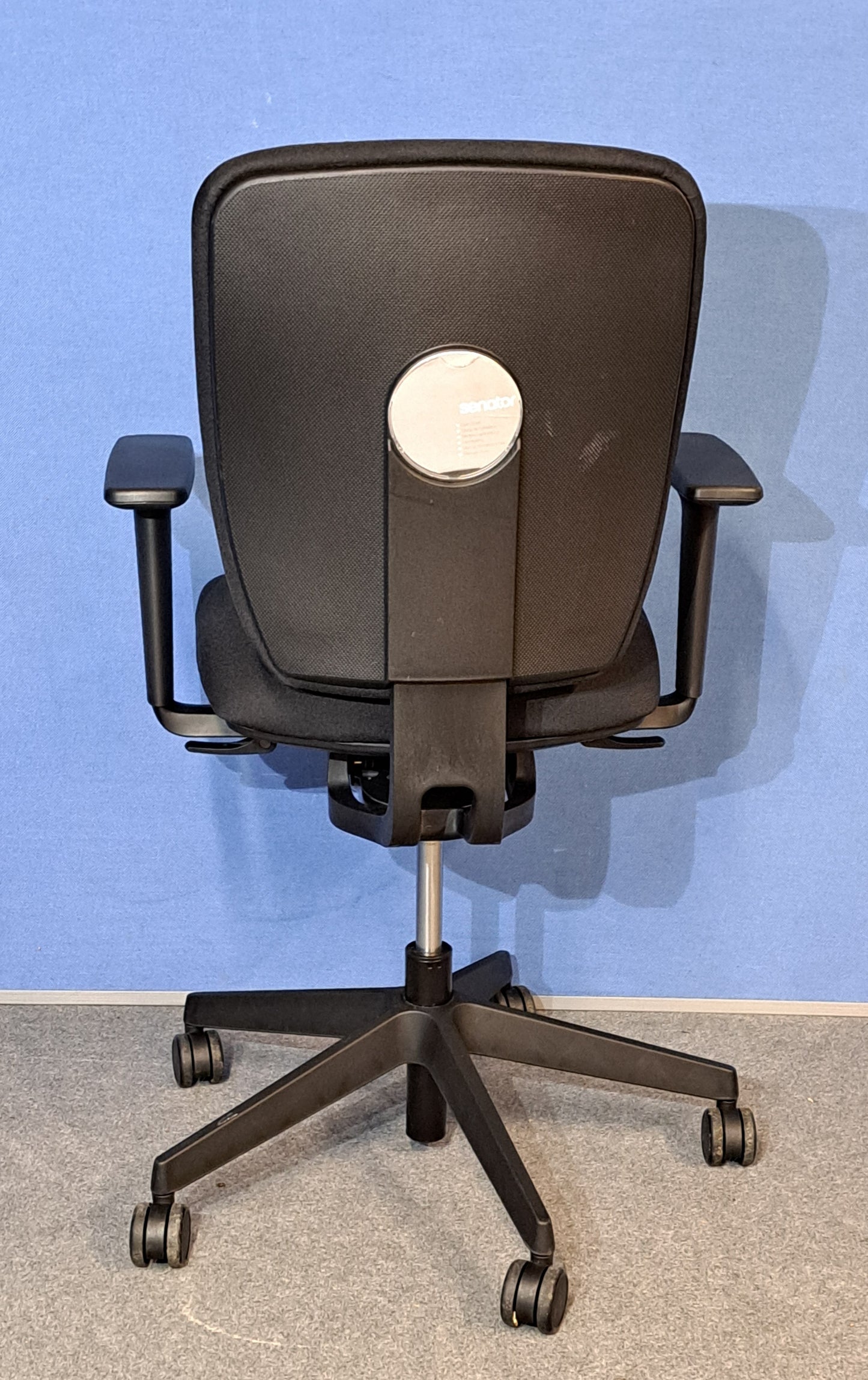 Senator Dash Operator Armchair Black (used)
