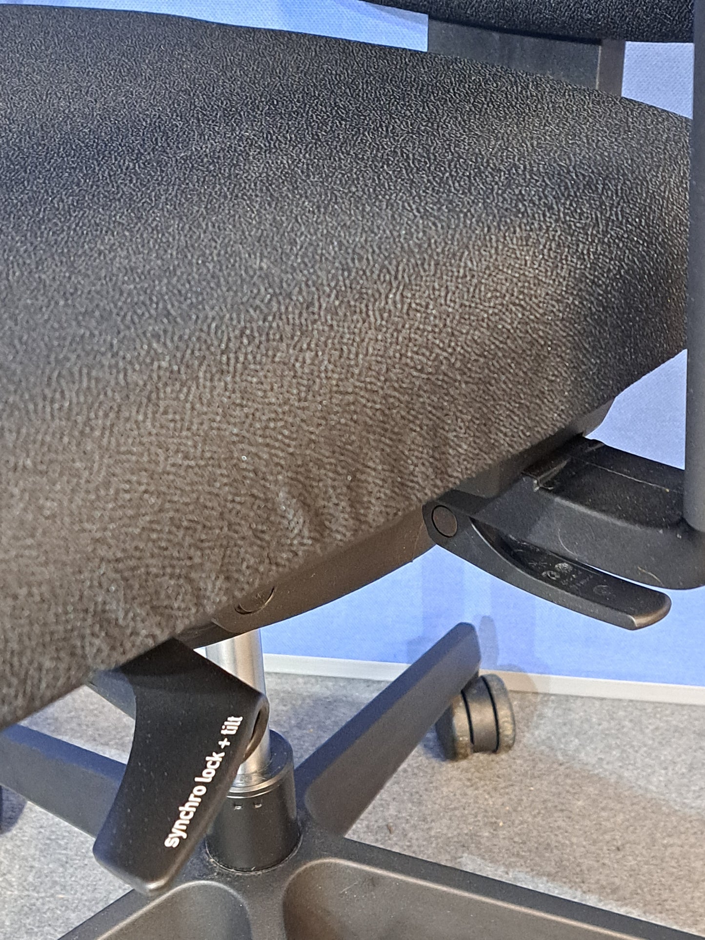 Senator Dash Operator Armchair Black (used)