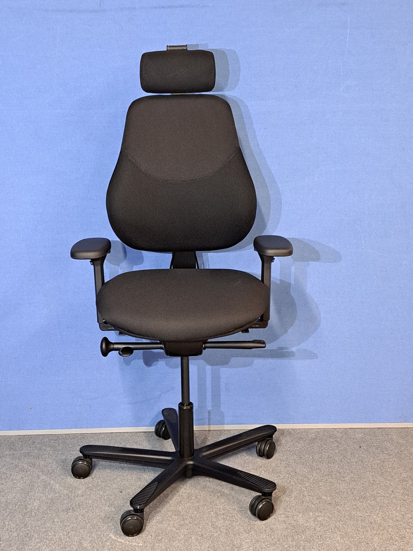 Orangebox Flo Mid Back Task Armchair with Headrest Black (used)