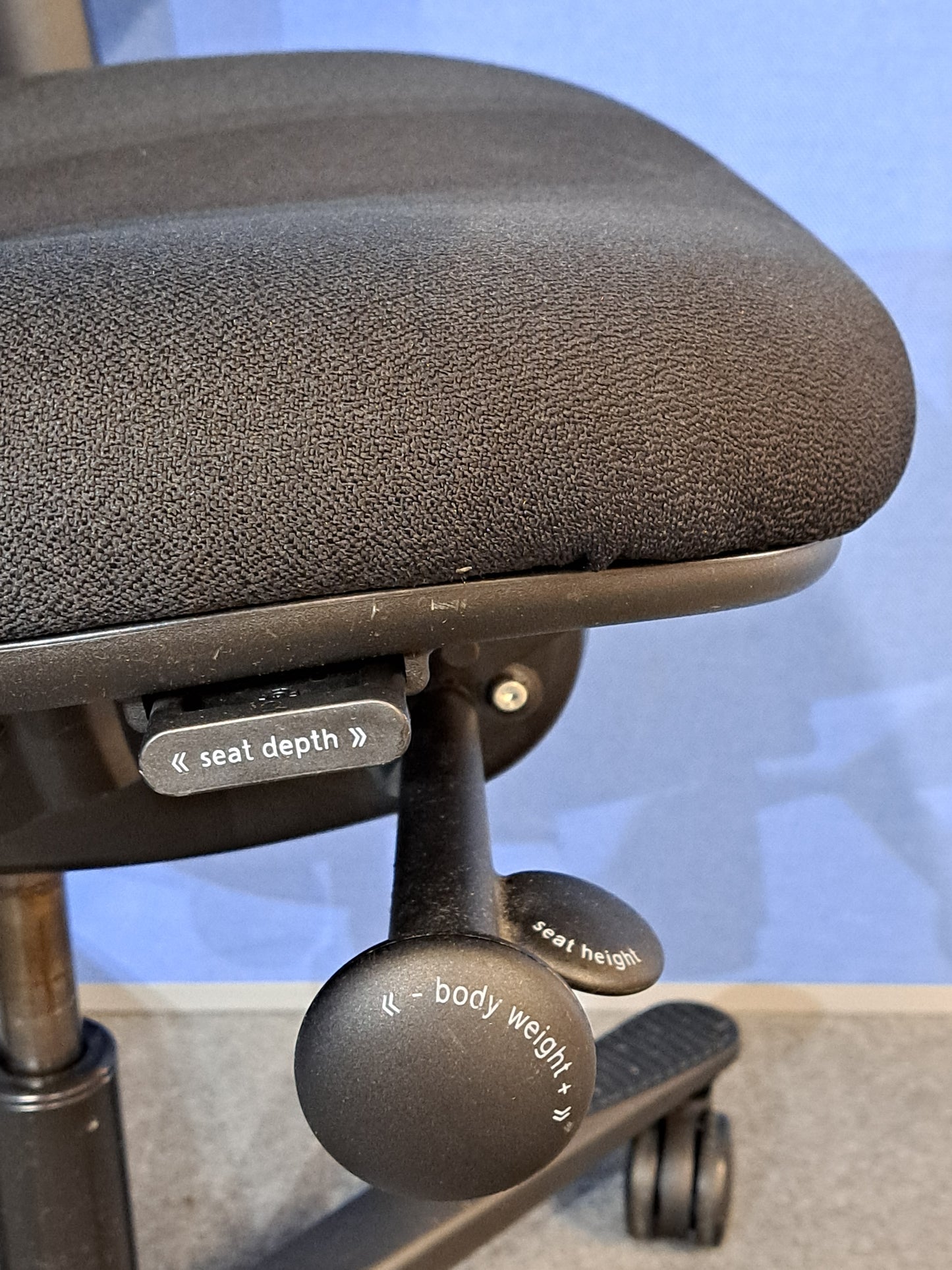 Orangebox Flo High Back Task Armchair with Headrest Black (used)