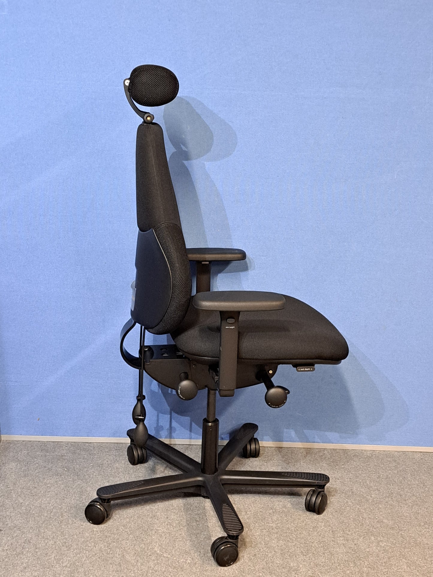 Orangebox Flo High Back Task Armchair with Headrest Black (used)
