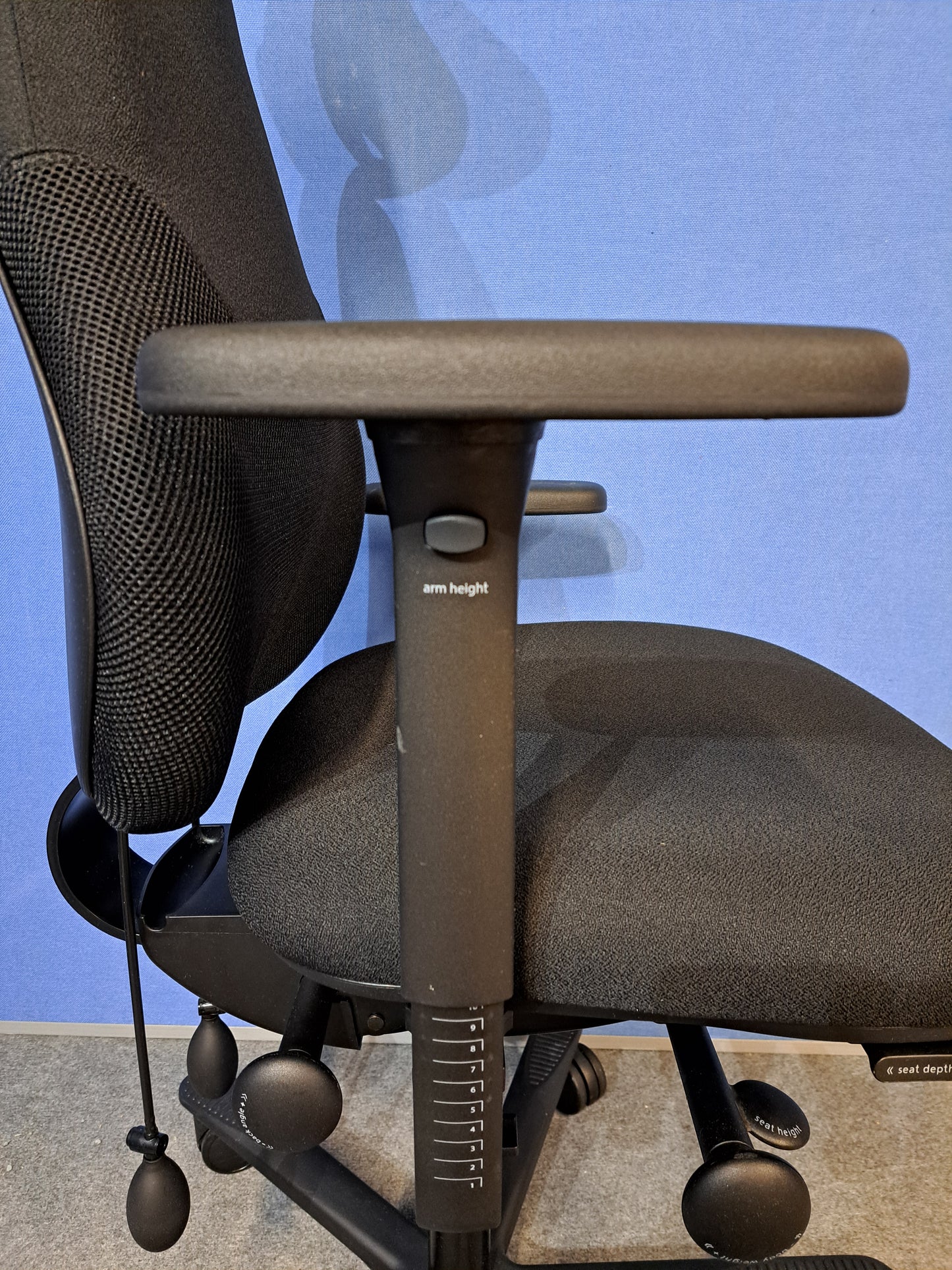Orangebox Flo High Back Task Armchair with Headrest Black (used)
