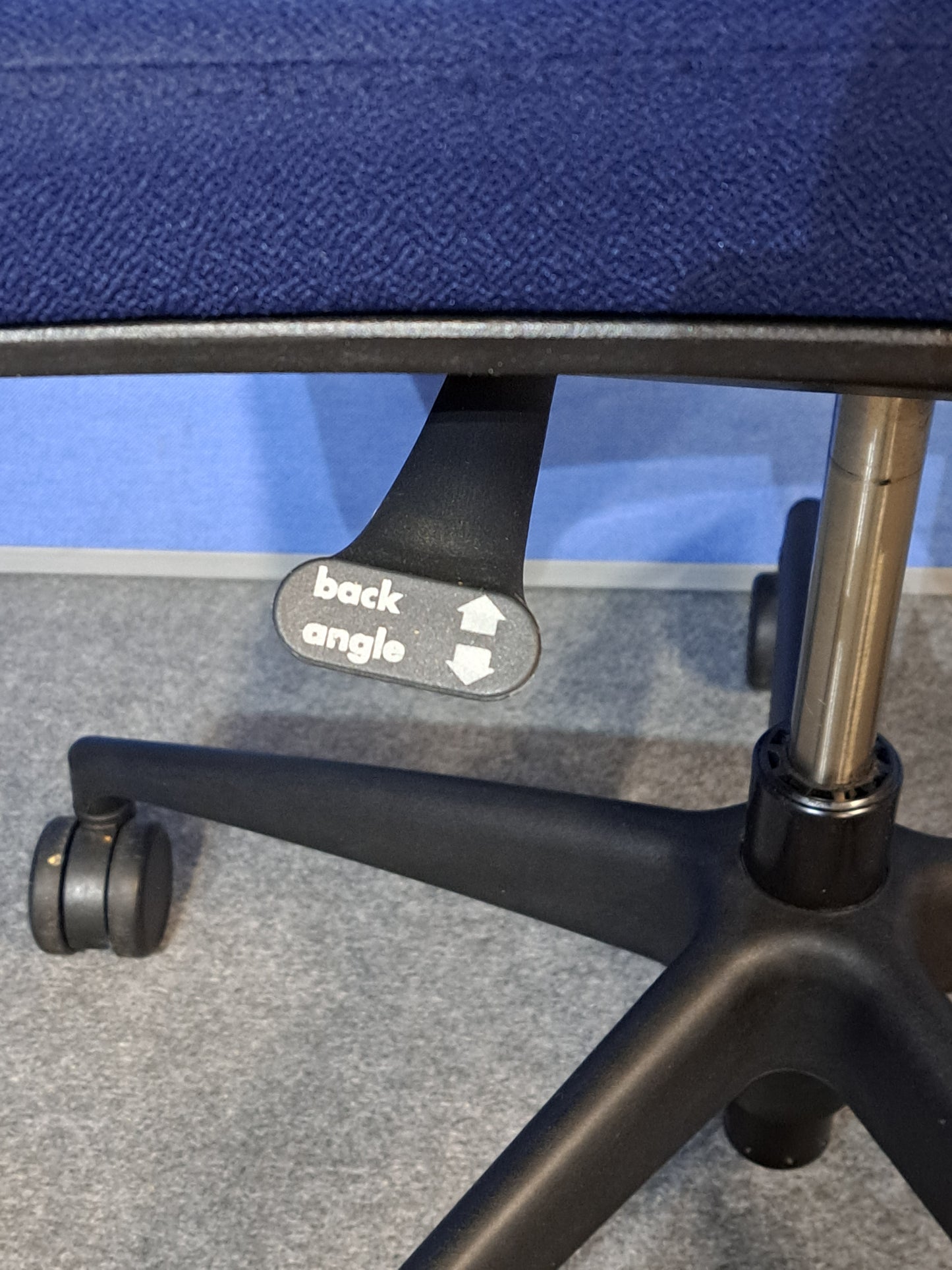 Boss Design Key Task Medium Chair Blue (used)