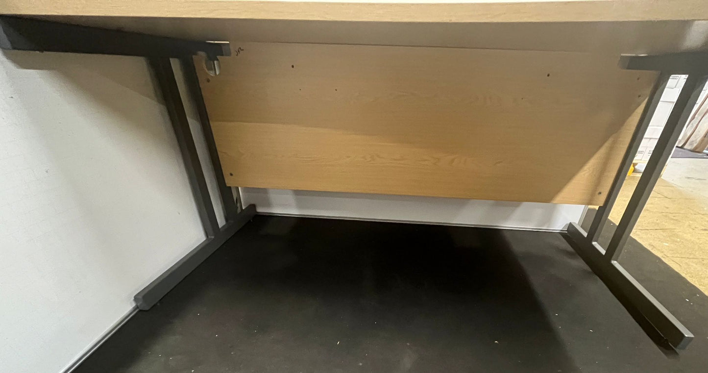 1600mm Right Hand Wave Desk Oak (used)