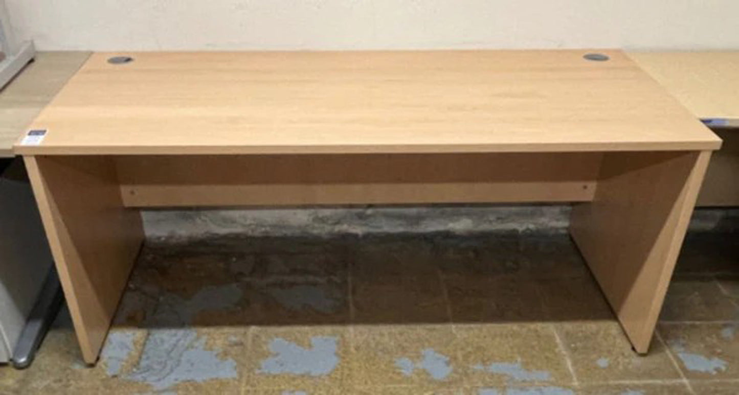 1600x800mm Straight Desk with Panel Legs Beech (used)