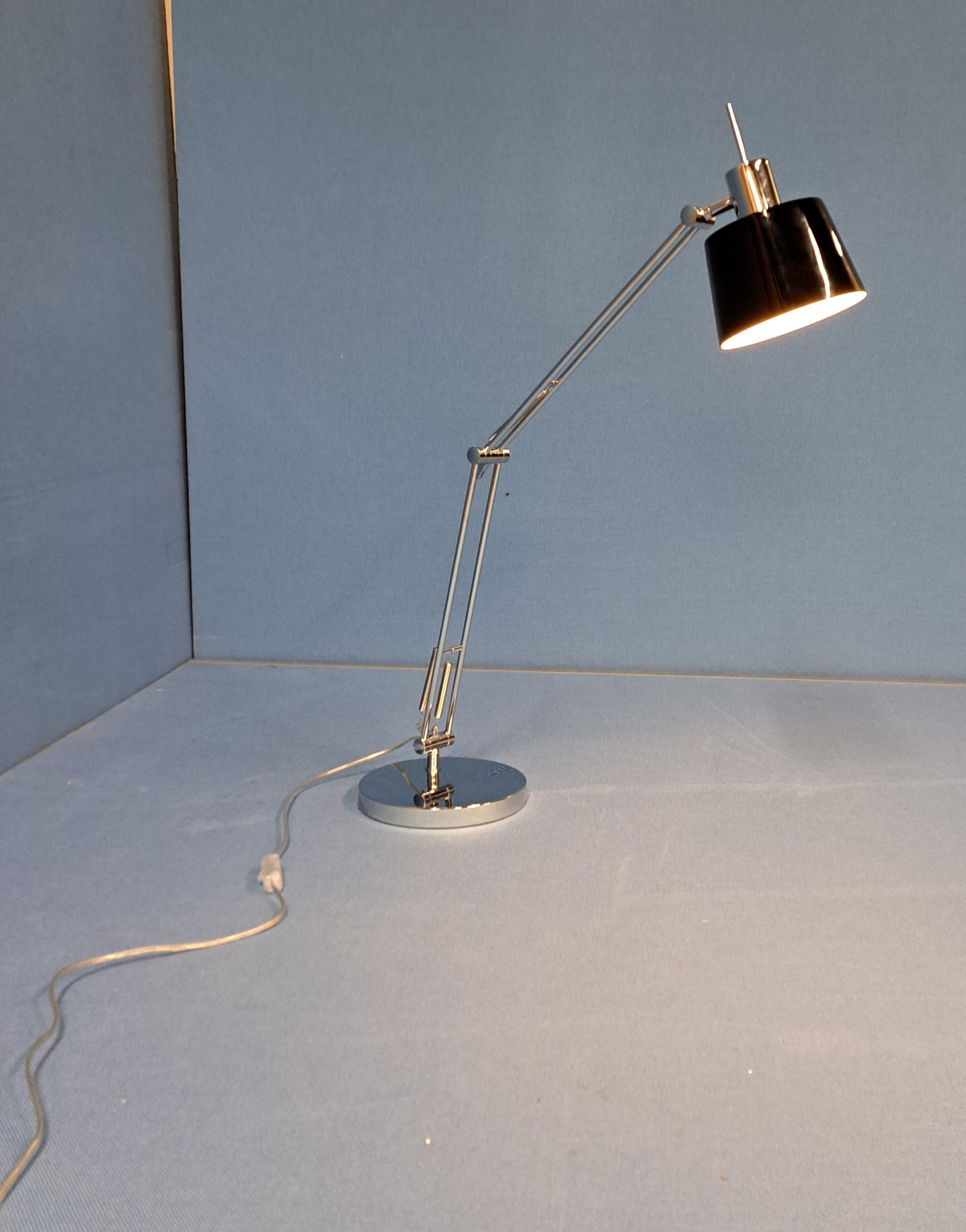Studio Task Desk / Table Lamp (used)