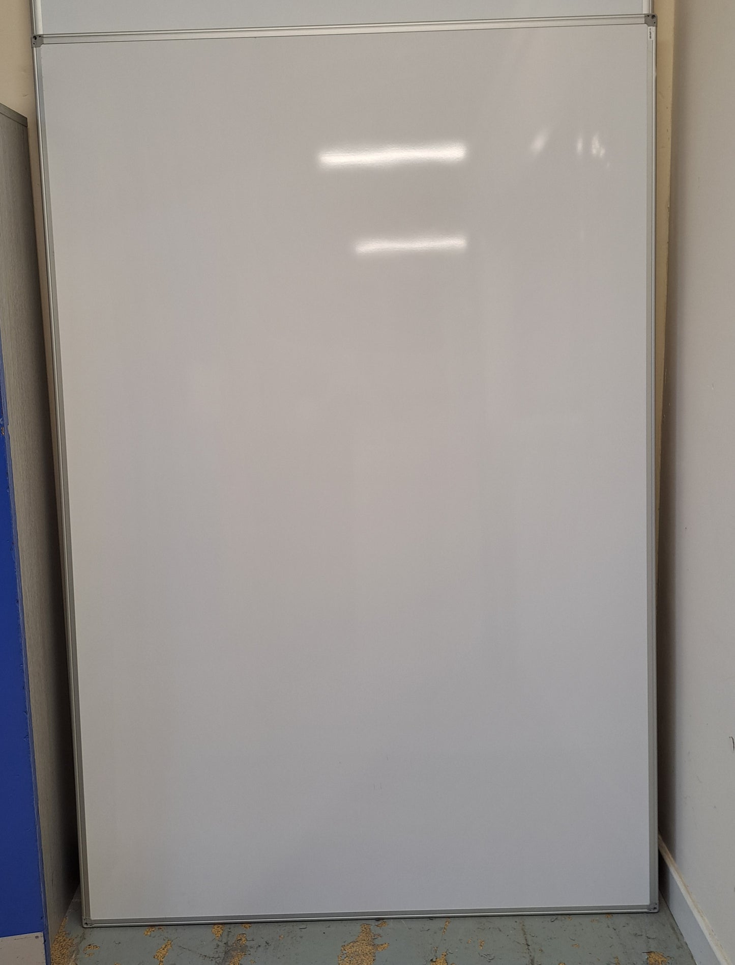1800x1200mm Magnetic Drywipe Board (used, as new)