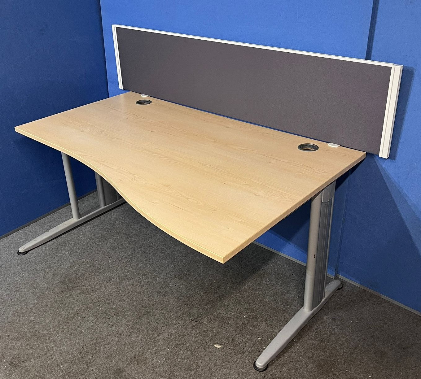 1800mm Desktop Screen - Grey (Used)