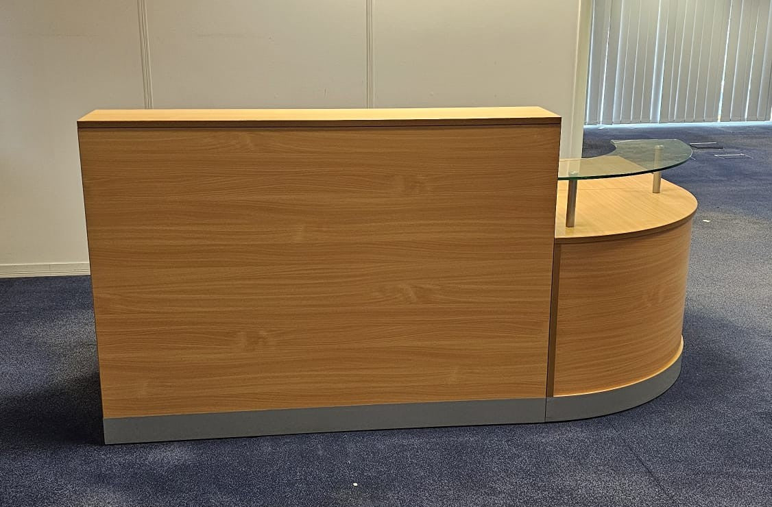 2400x1600mm Reception Counter with Glass Shelf Beech (used)