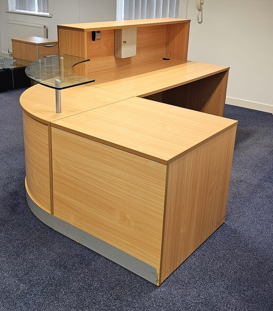 2400x1600mm Reception Counter with Glass Shelf Beech (used)