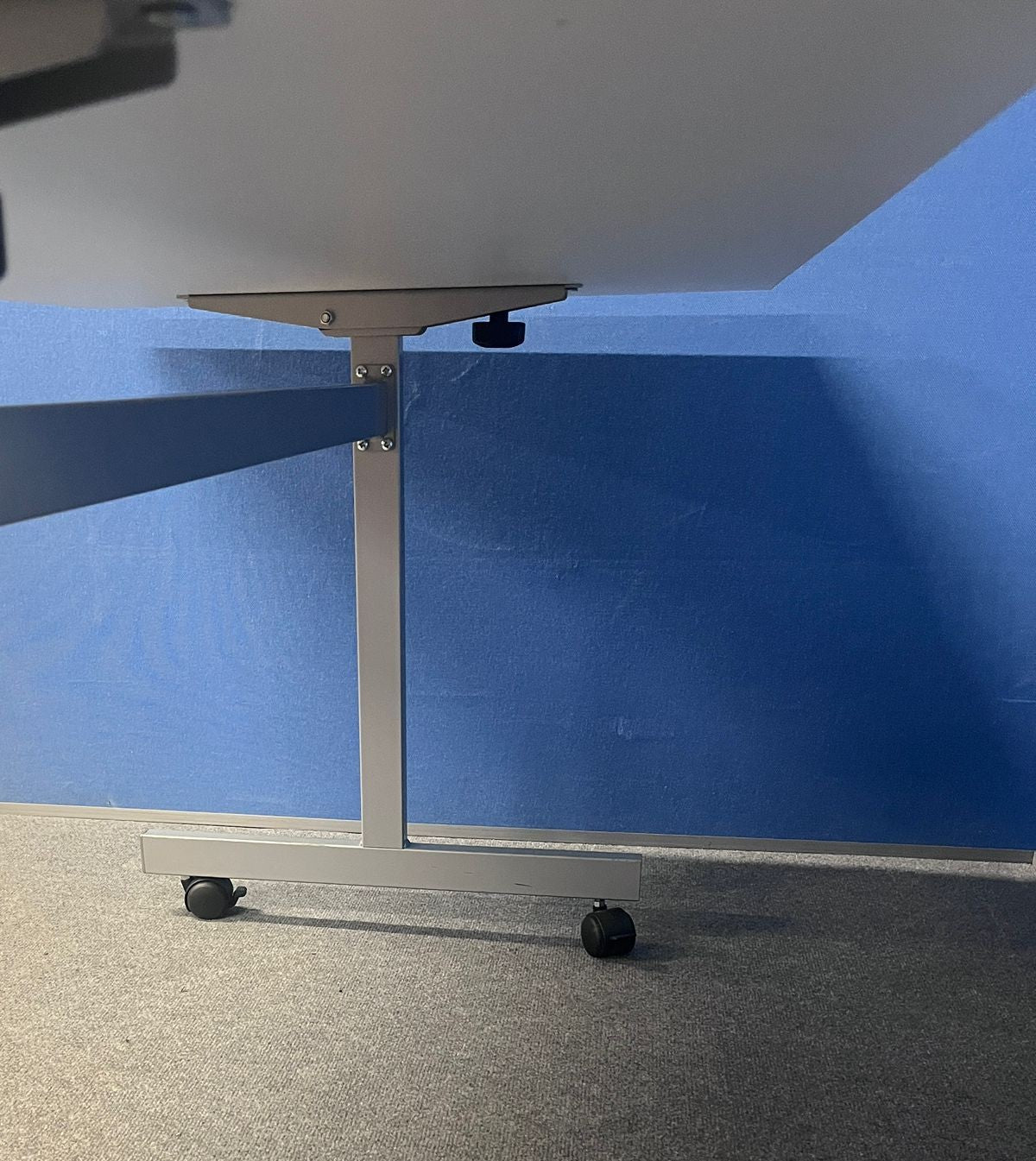 1600x800mm Fliptop Table White (used)