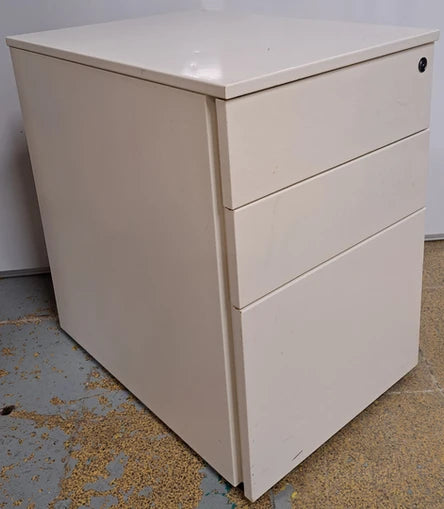 3 Drawer Metal Under Desk Mobile Pedestal White (used)