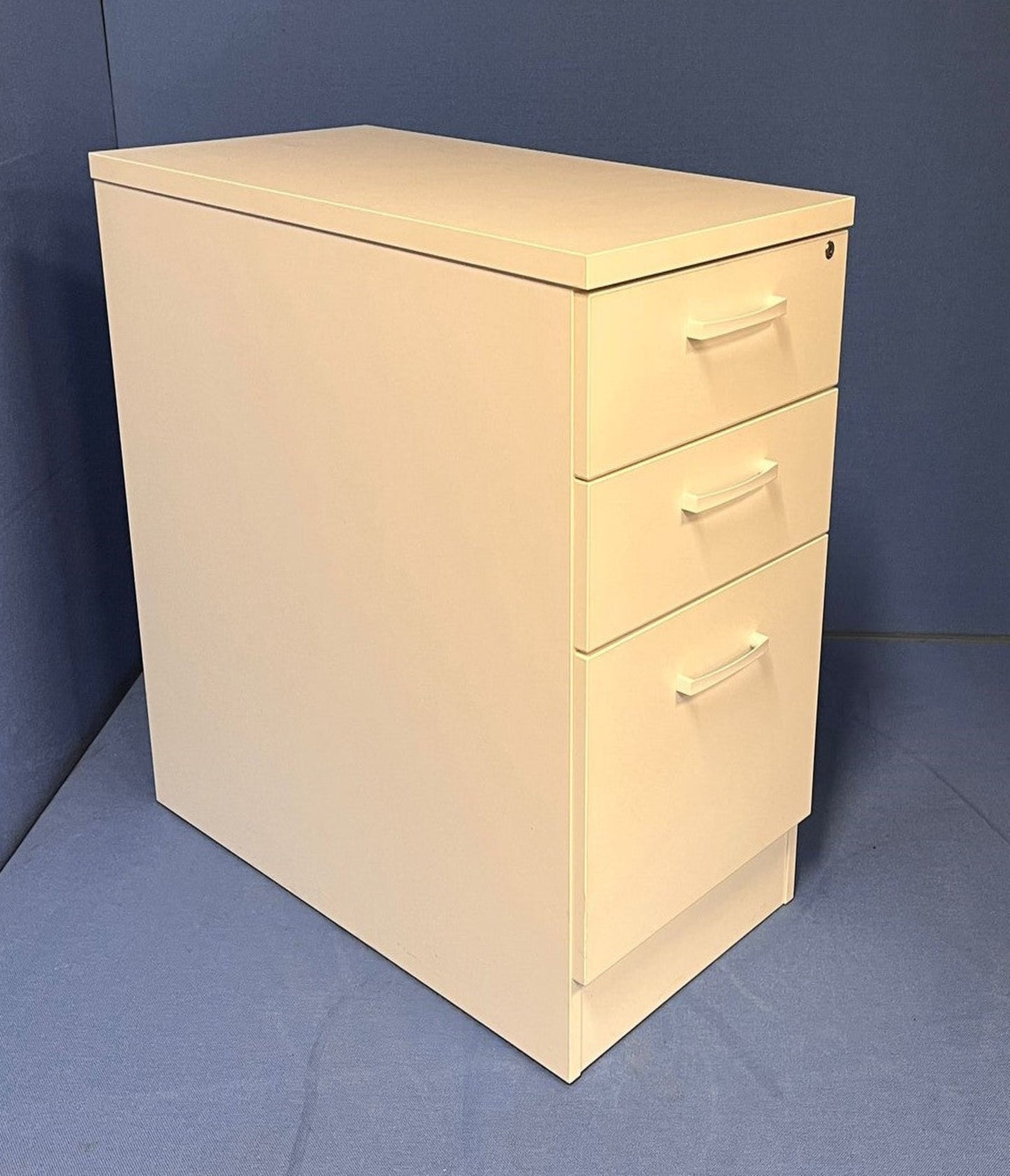 3 Drawer 800mm Desk High Pedestal White (used)