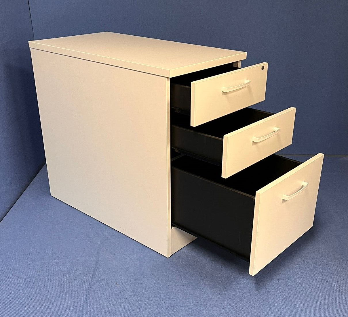 3 Drawer 800mm Desk High Pedestal White (used)