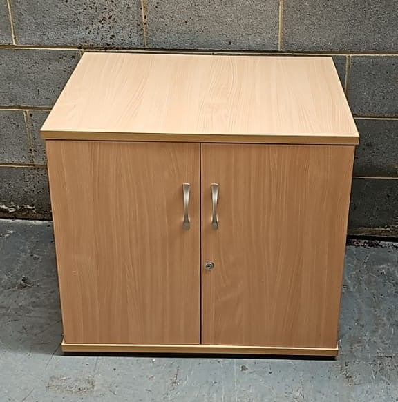Desk High Cupboard with 1 Shelf Beech (used)
