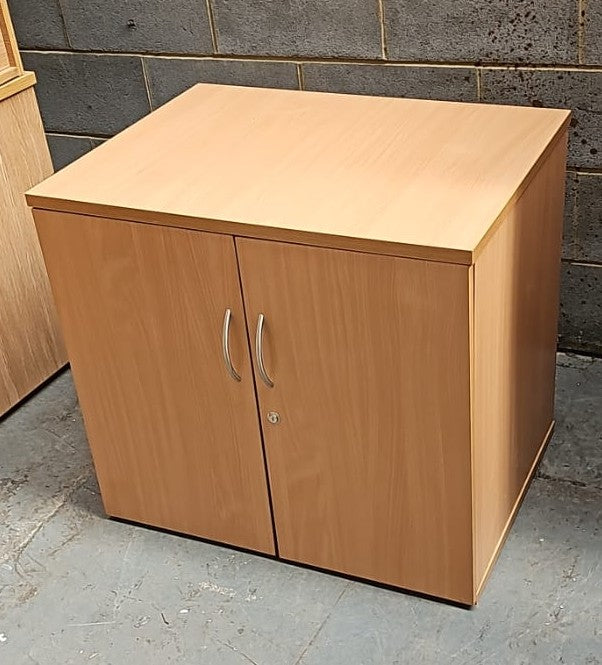 Desk High Cupboard with 1 Shelf Beech (used)