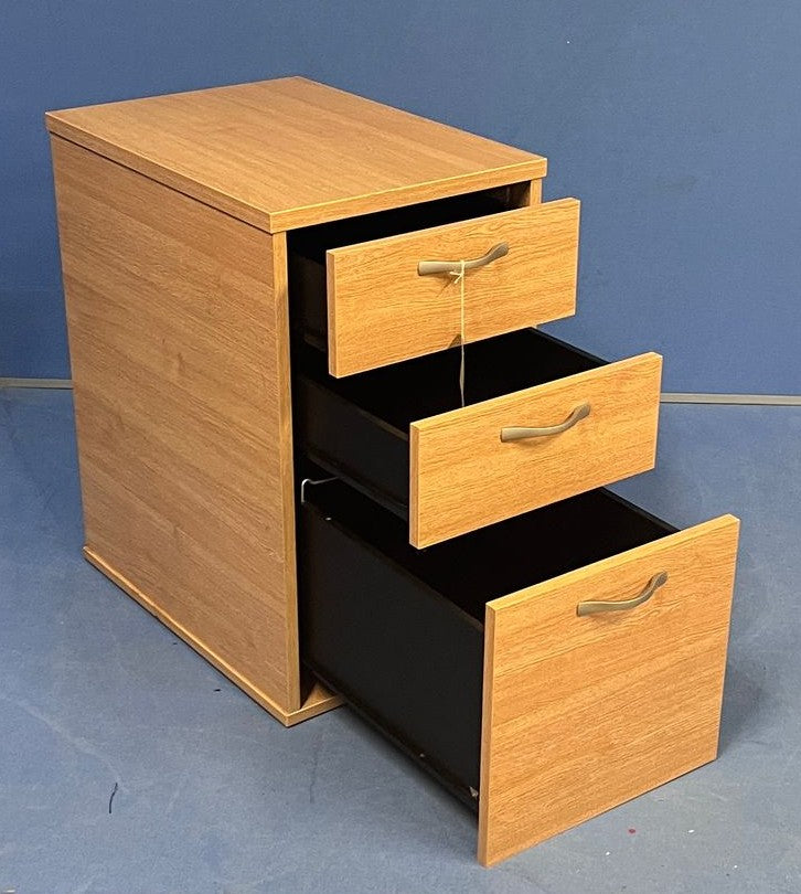 *SALE* 3 Drawer Desk High Pedestal Light Oak (used)