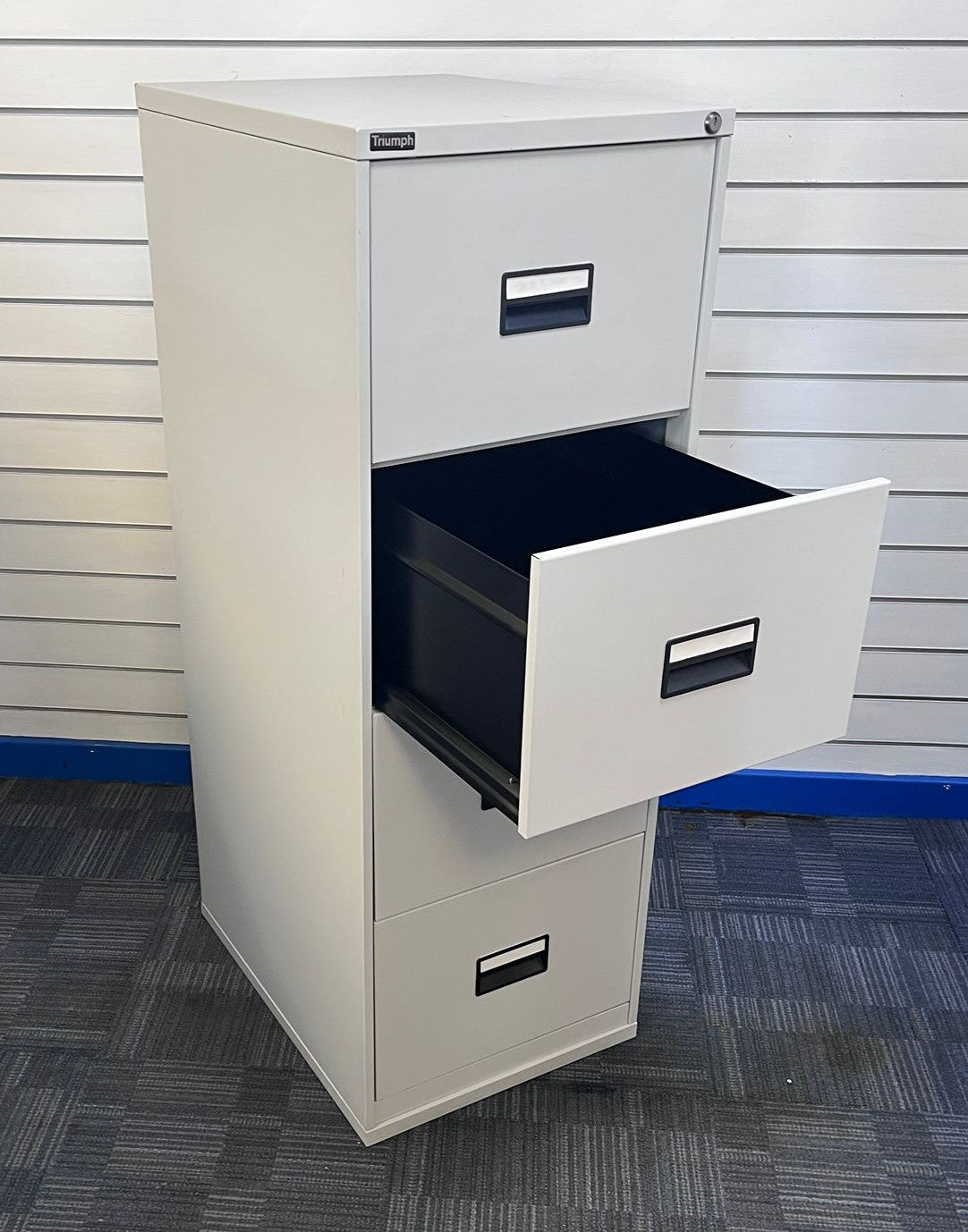 Triumph 4 Drawer Steel Filing Cabinet Grey (used)