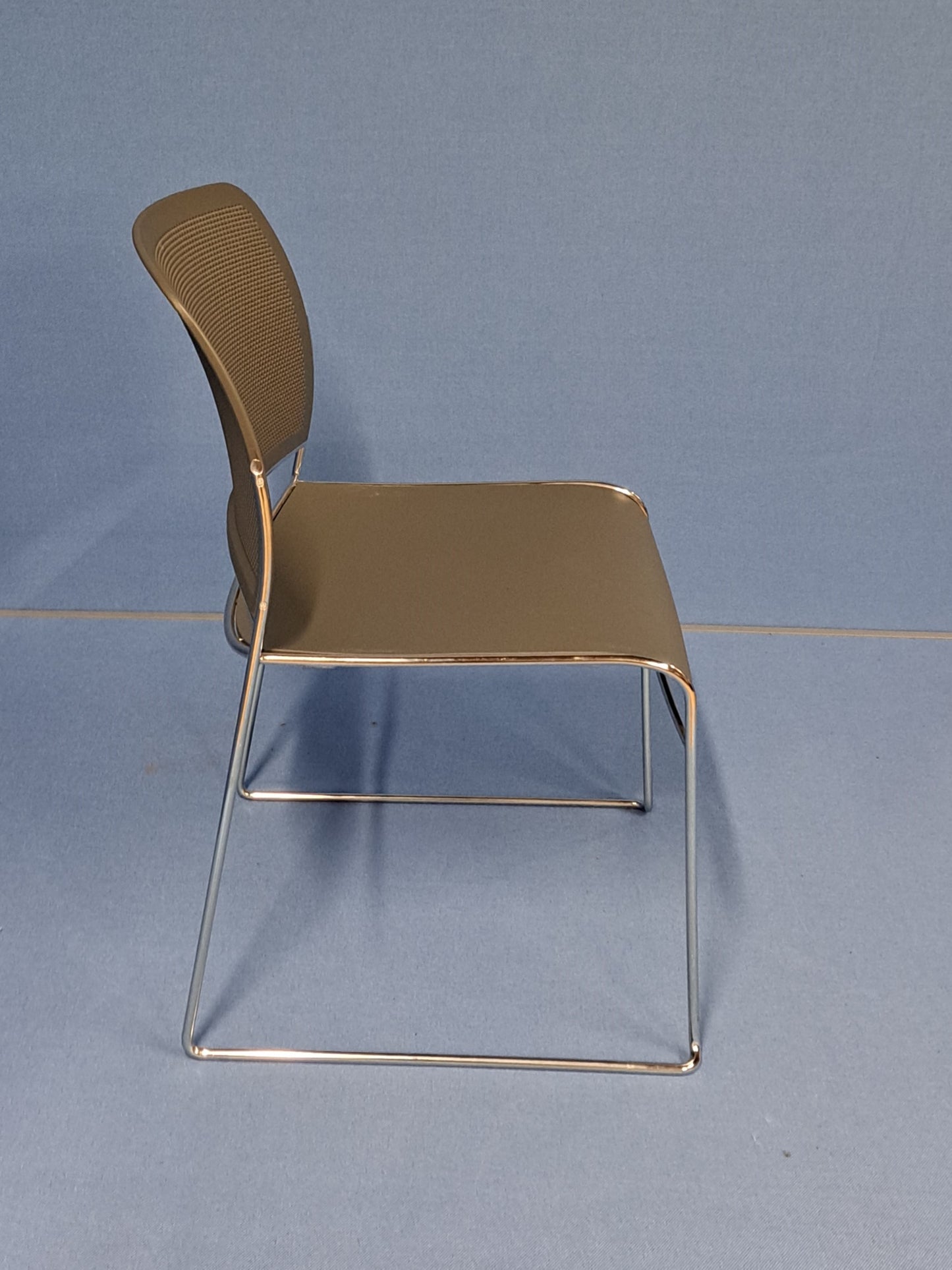 *SALE* Set of 4 Boss Design Starr meeting / visitors chair on chrome cantilever frame grey (used)