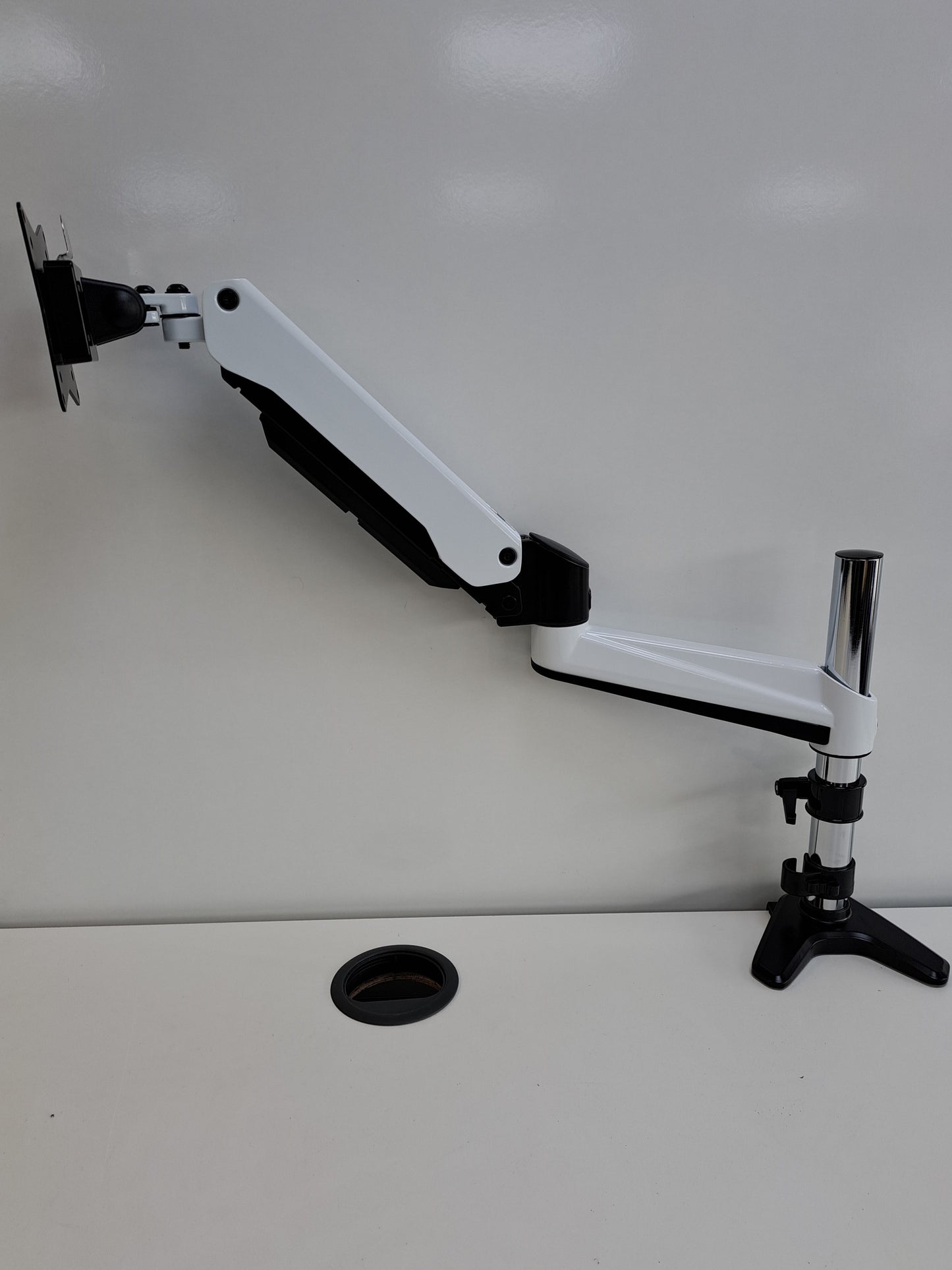 HUANUO HNSS5 Gas Spring Monitor Riser Arm (as new)