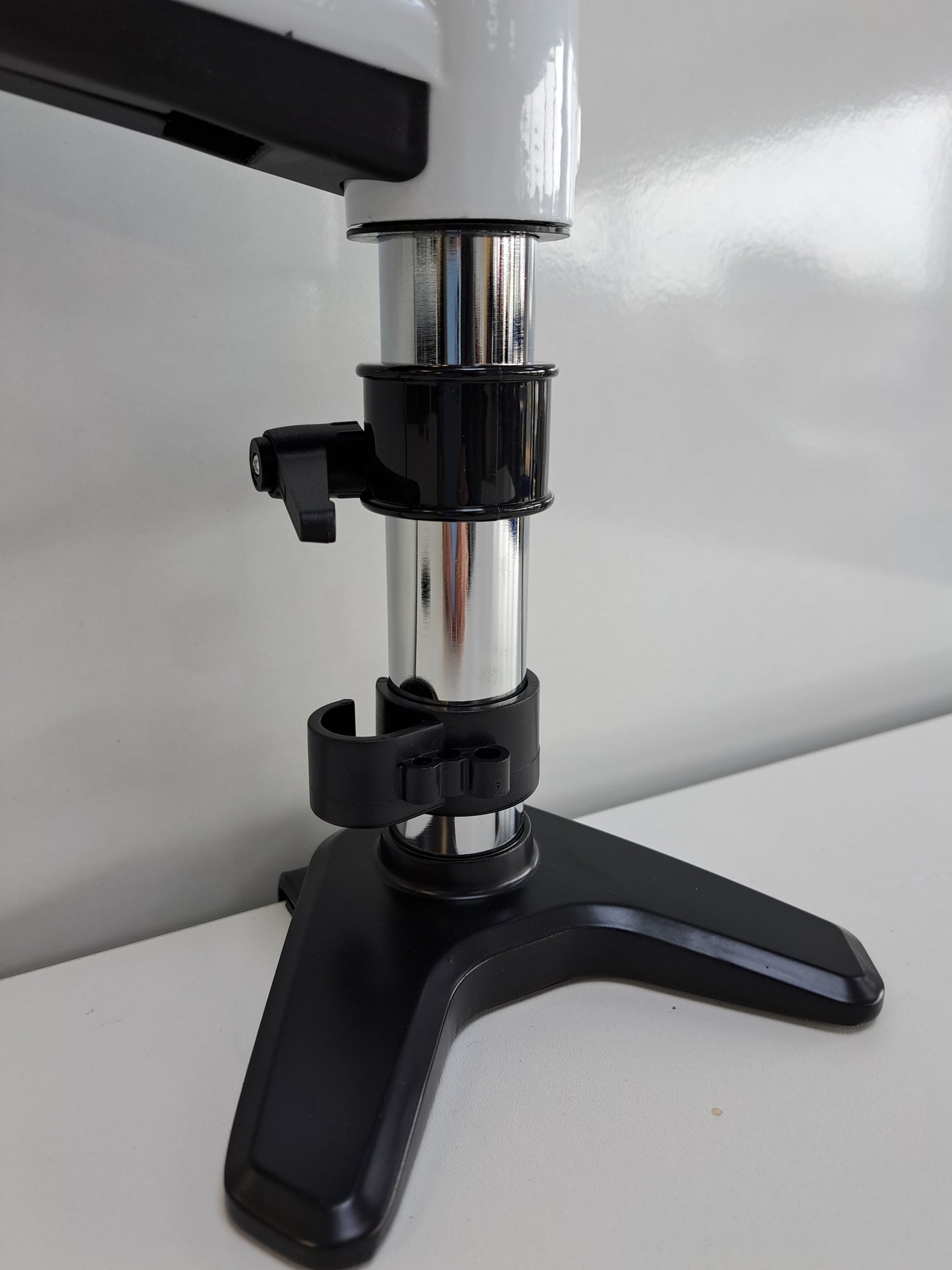 HUANUO HNSS5 Gas Spring Monitor Riser Arm (as new)