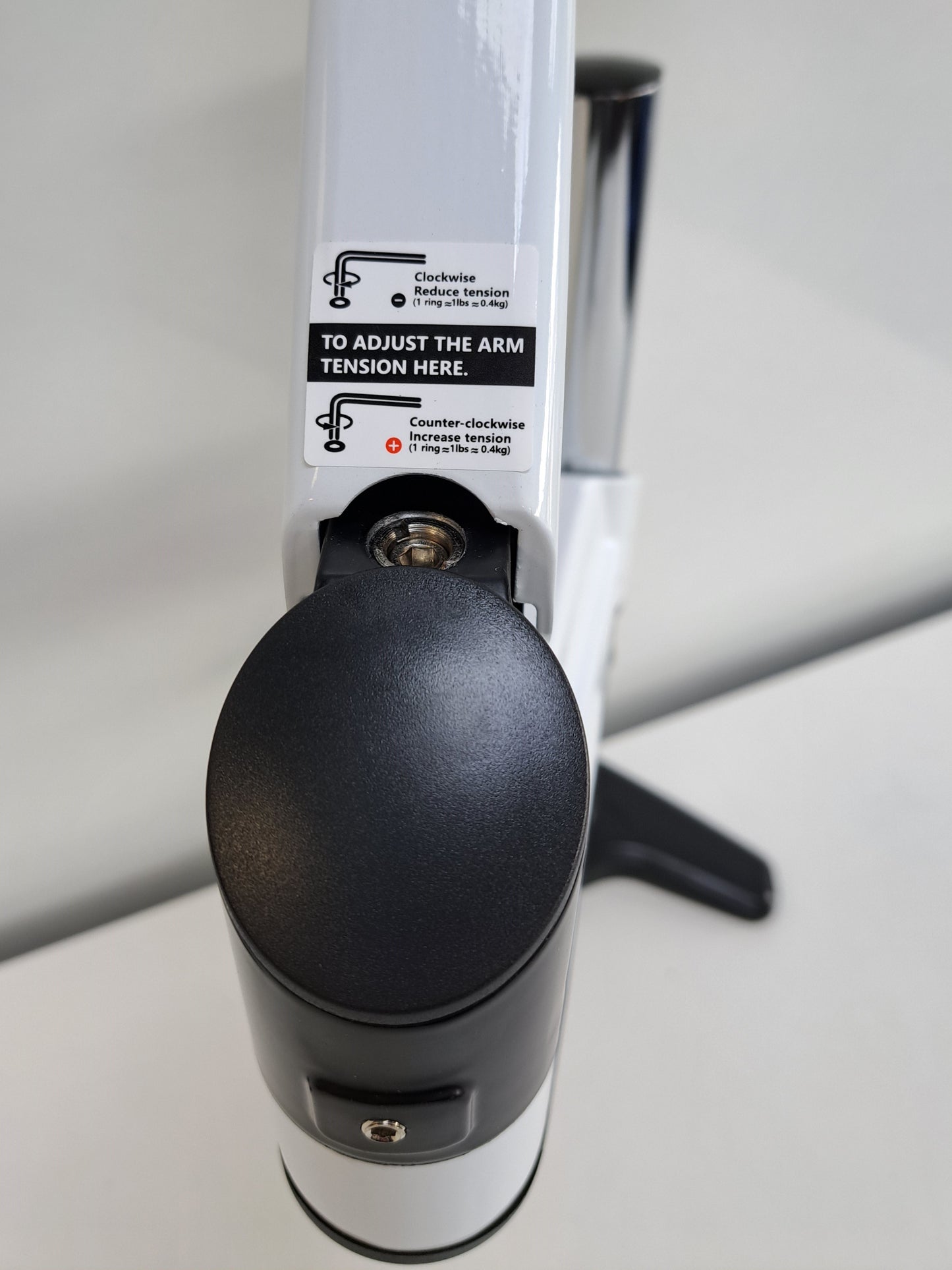 HUANUO HNSS5 Gas Spring Monitor Riser Arm (as new)