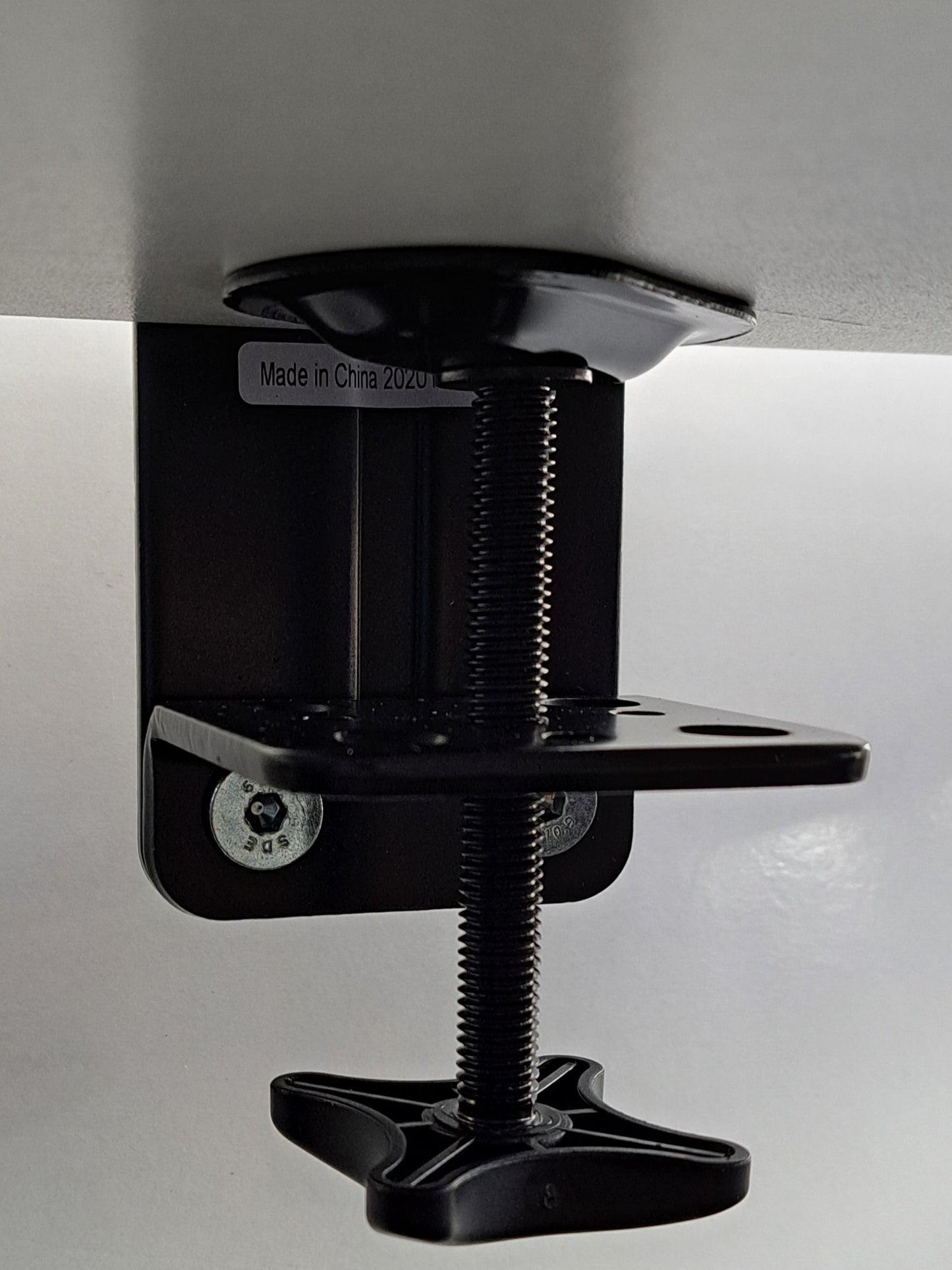 HUANUO HNSS5 Gas Spring Monitor Riser Arm (as new)