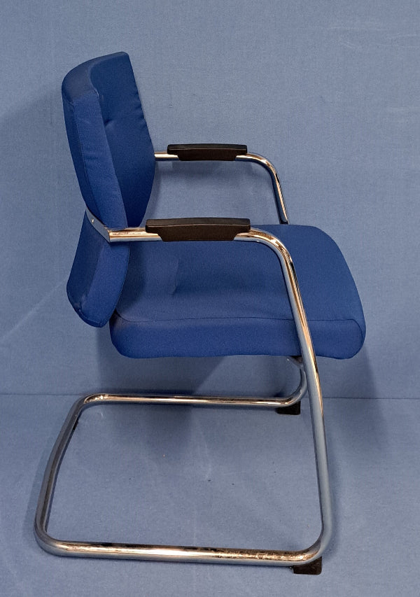 Set of 4 Medium Back Meeting Armchair Cantilever Chrome Frame Blue (used)