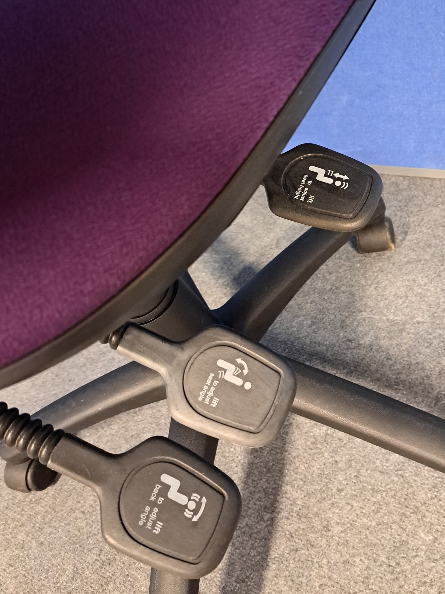 *SALE* High Back 3 Lever Operators Chair Purple (used)