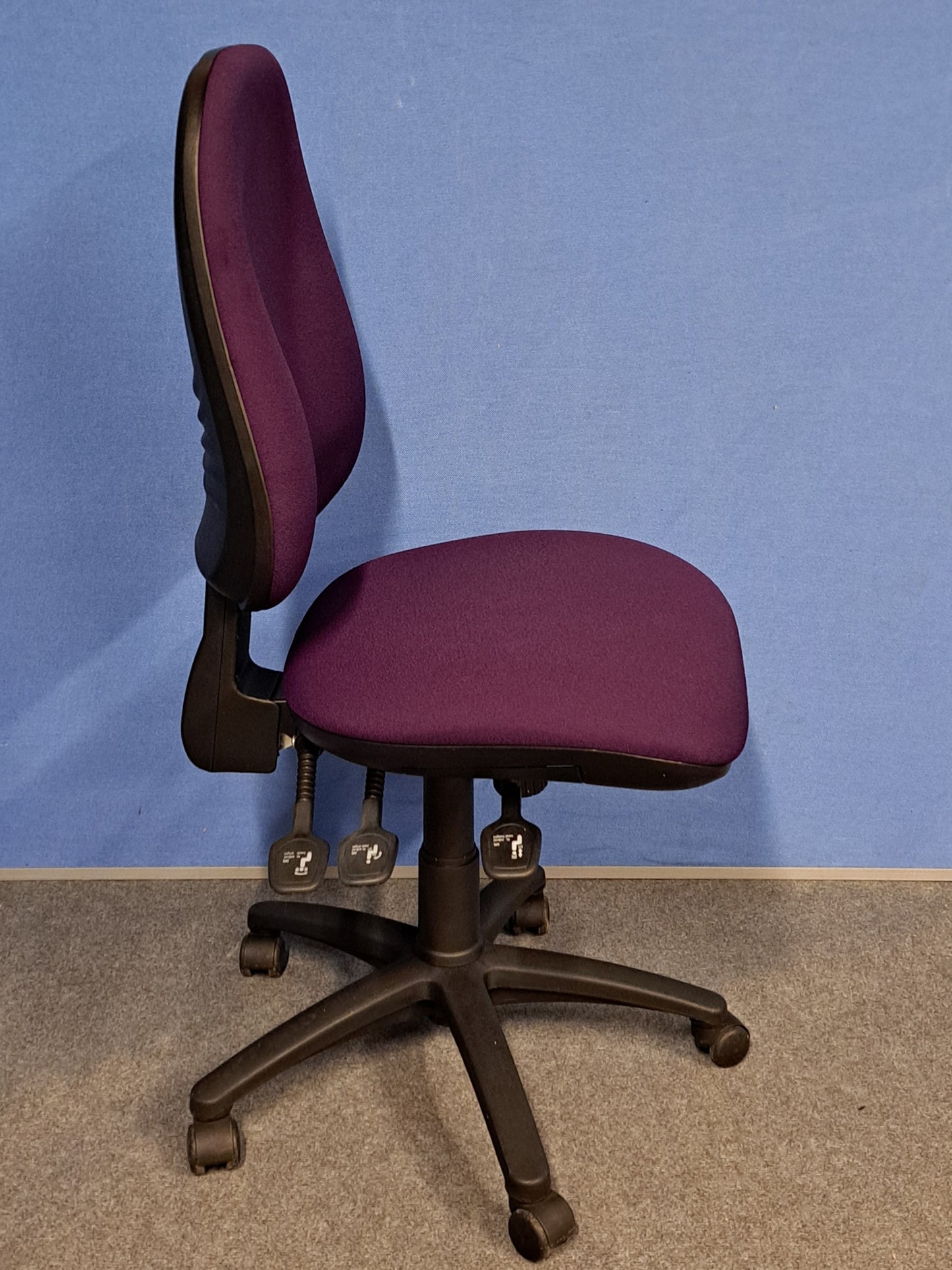 *SALE* High Back 3 Lever Operators Chair Purple (used)