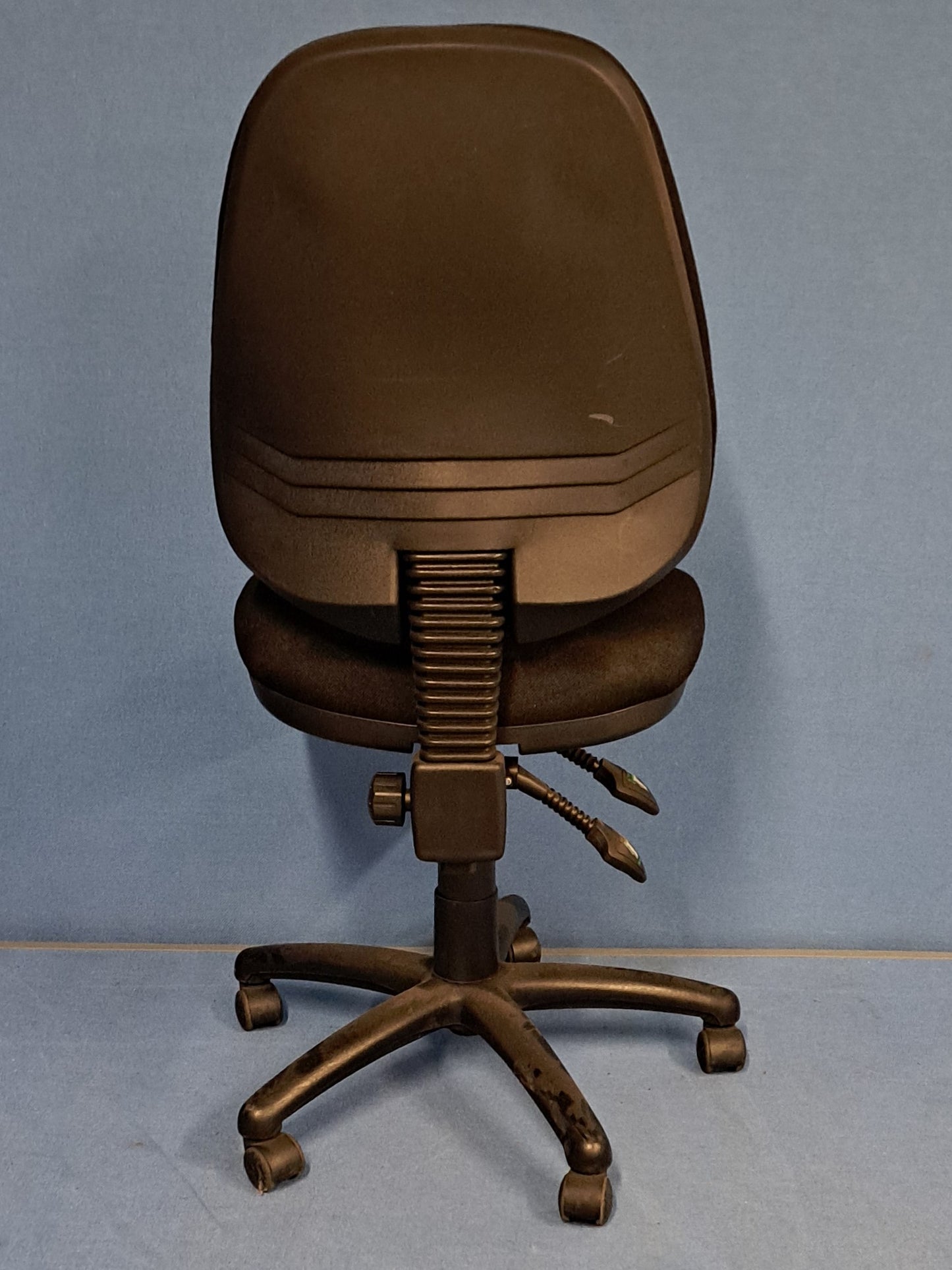 Clearance Operator Chairs (used)