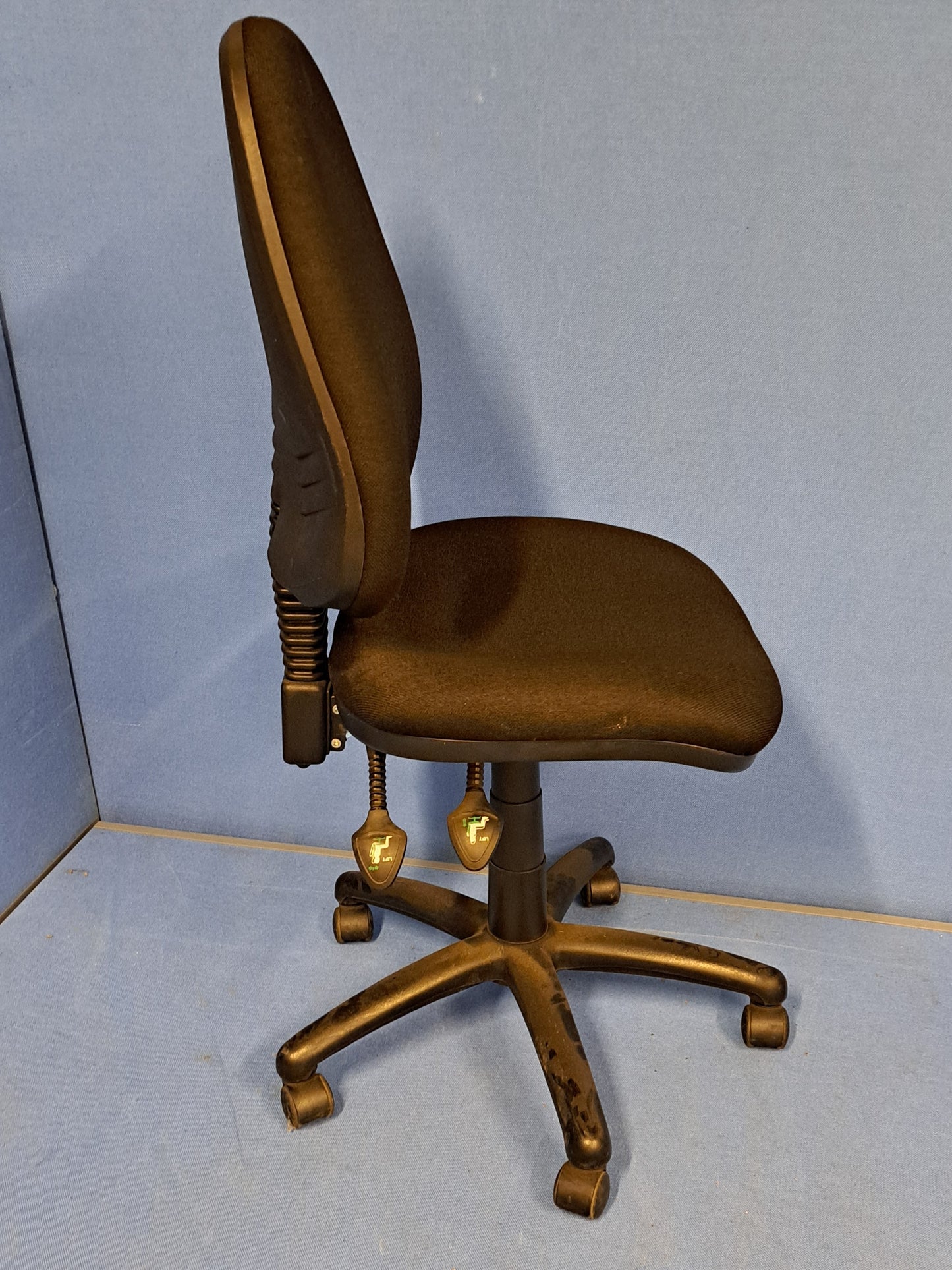 Clearance Operator Chairs (used)