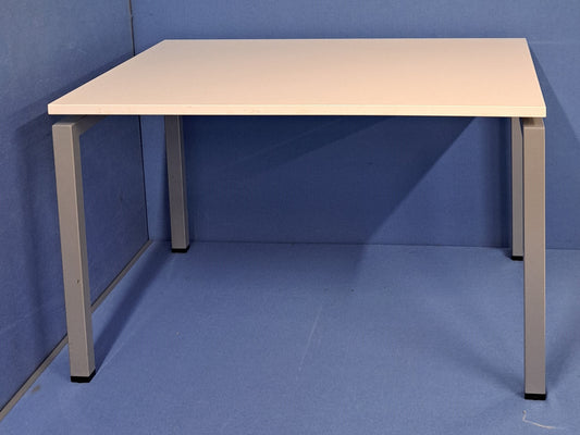 1200x800mm Straight Desk with Bench Style Frame White (used)